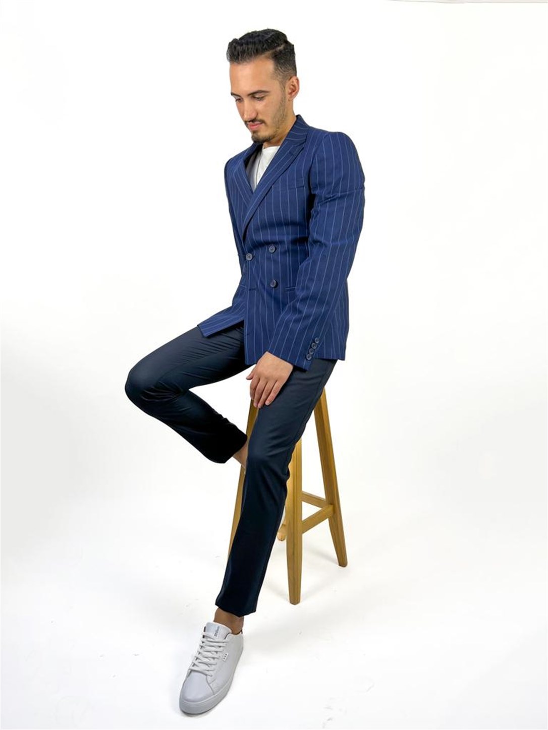Lacivert Çizgili Kruvaze Tek Ceket Mono Yaka Slim Fit | AgustiniCEKETAGUSTİNİCk1618AGUSTİNİLacivert Çizgili Kruvaze Tek Ceket Mono Yaka Slim Fit | Agustini