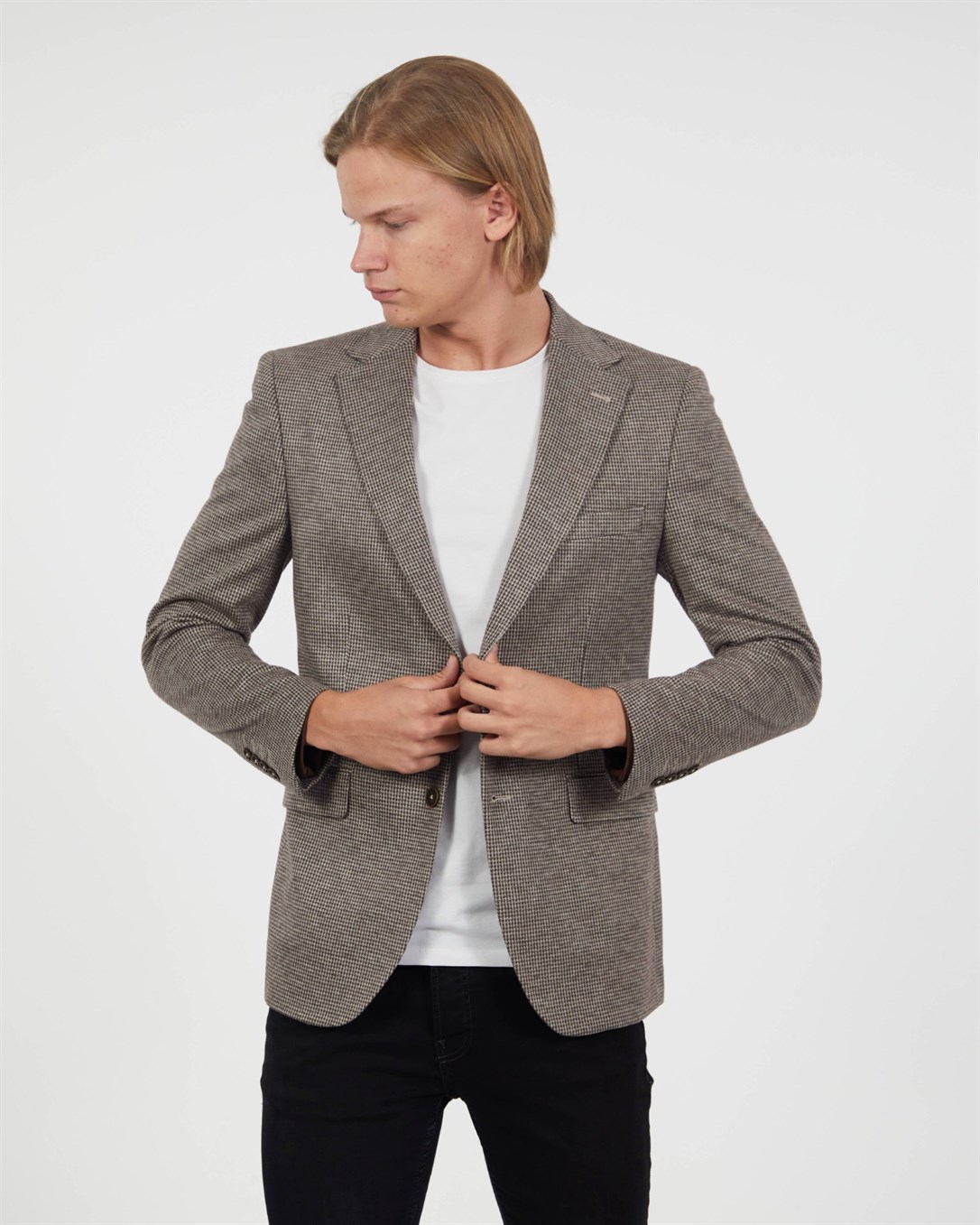 Vizon Renk Blazer Tek Ceket Mono Yaka Slim Fit | AgustiniCEKETAGUSTİNİCk1085AGUSTİNİVizon Renk Blazer Tek Ceket Mono Yaka Slim Fit | Agustini