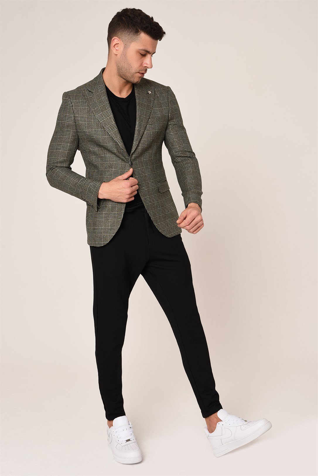 Yeşil Renk Ekose Blazer Tek Ceket  Sivri Yaka Slim Fit | AgustiniCEKETAGUSTİNİCk1064AGUSTİNİYeşil Renk Ekose Blazer Tek Ceket Sivri Yaka Slim Fit | Agustini
