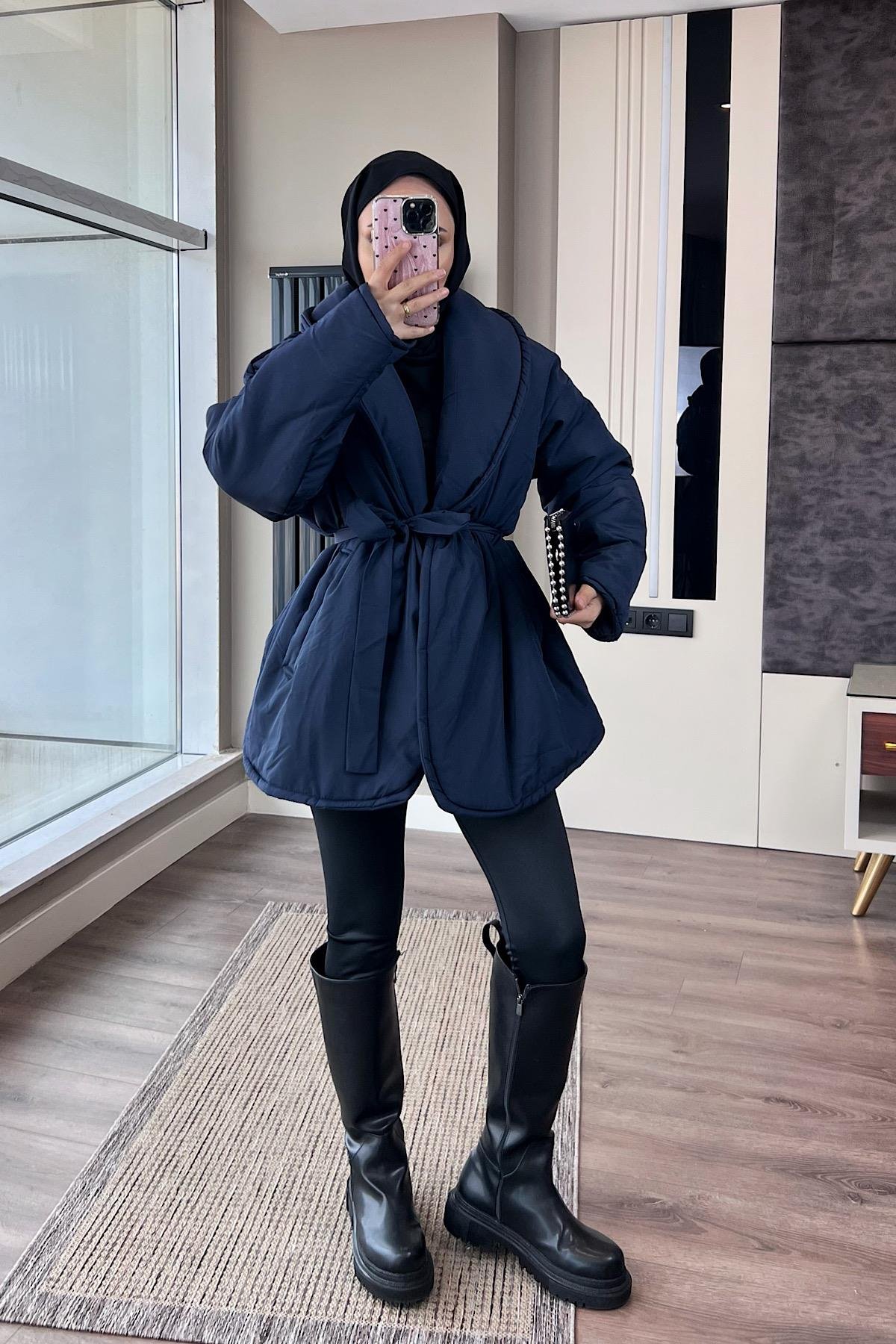 Düz Kuşaklı Şişme Mont LacivertDubaiShowroomDIŞ GİYİM05912