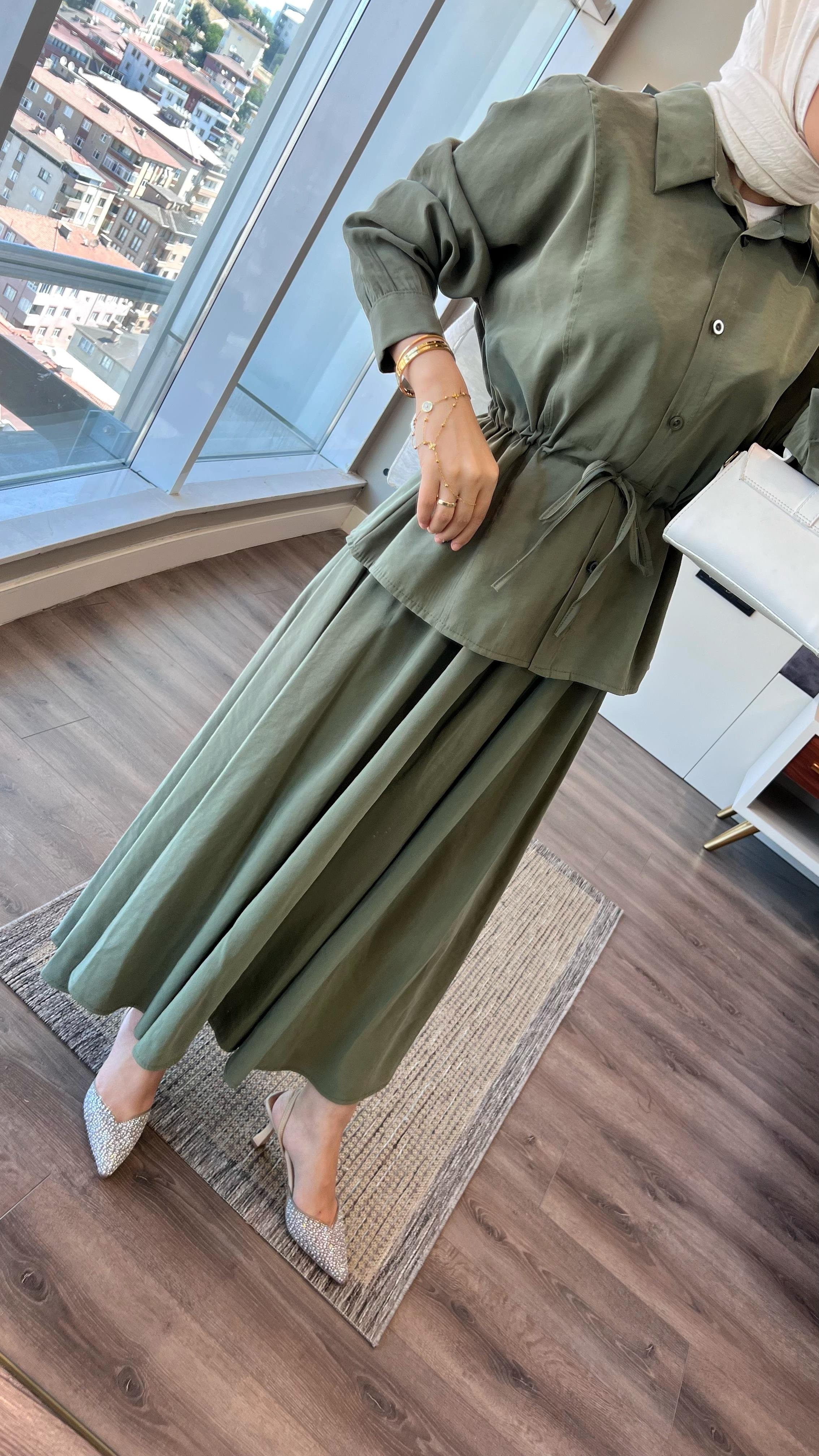 Beli Bağlamalı Takım YeşilDubaiShowroomTAKIM01281-YŞL