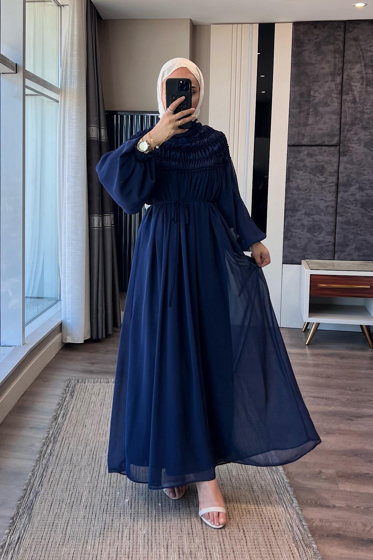 Yakası ve Kolu Lastikli Şifon Elbise LacivertDubaiShowroomELBİSELER01084