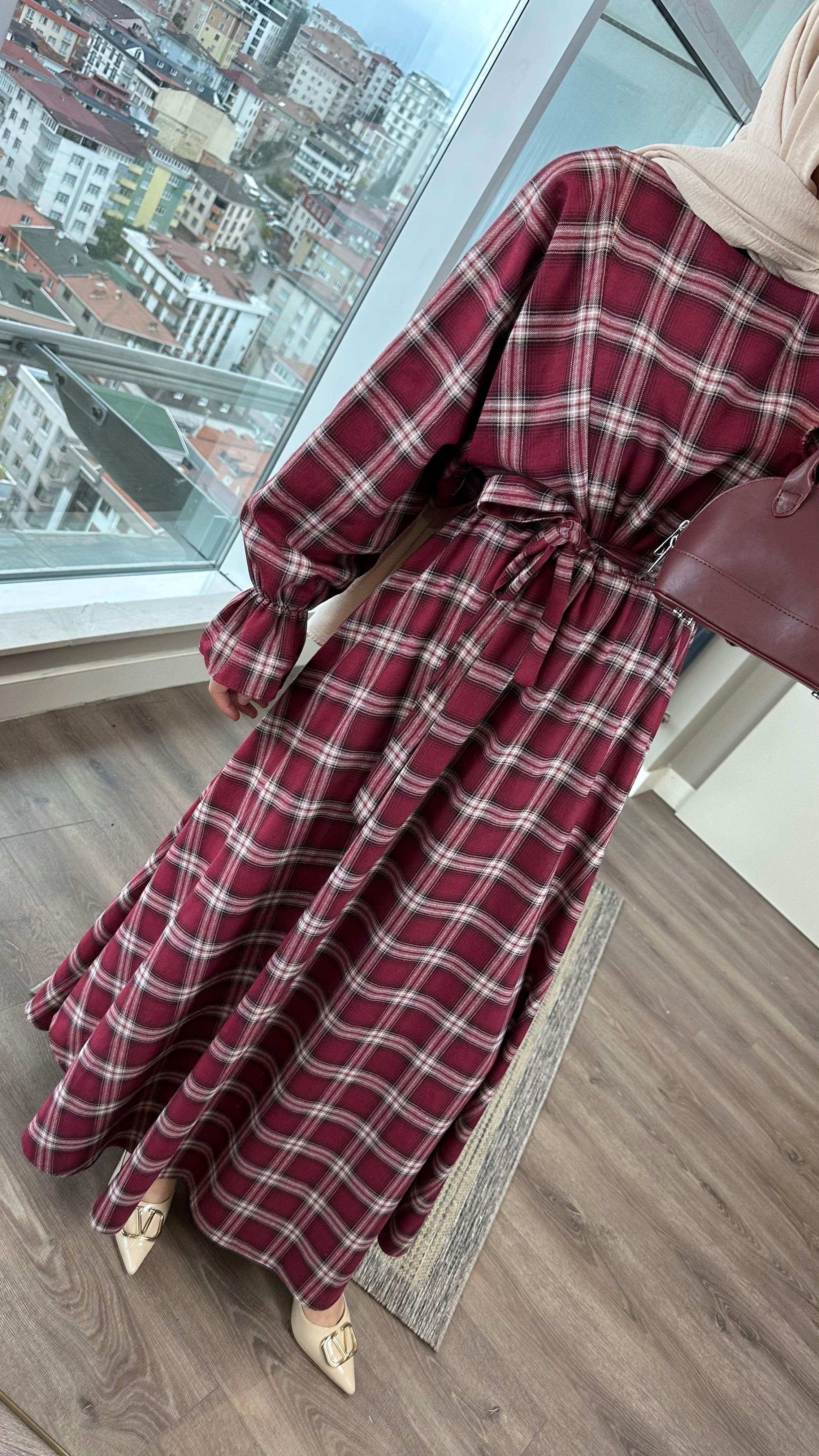 Ekose Desen Elbise BordoDubaiShowroomELBİSELER01180