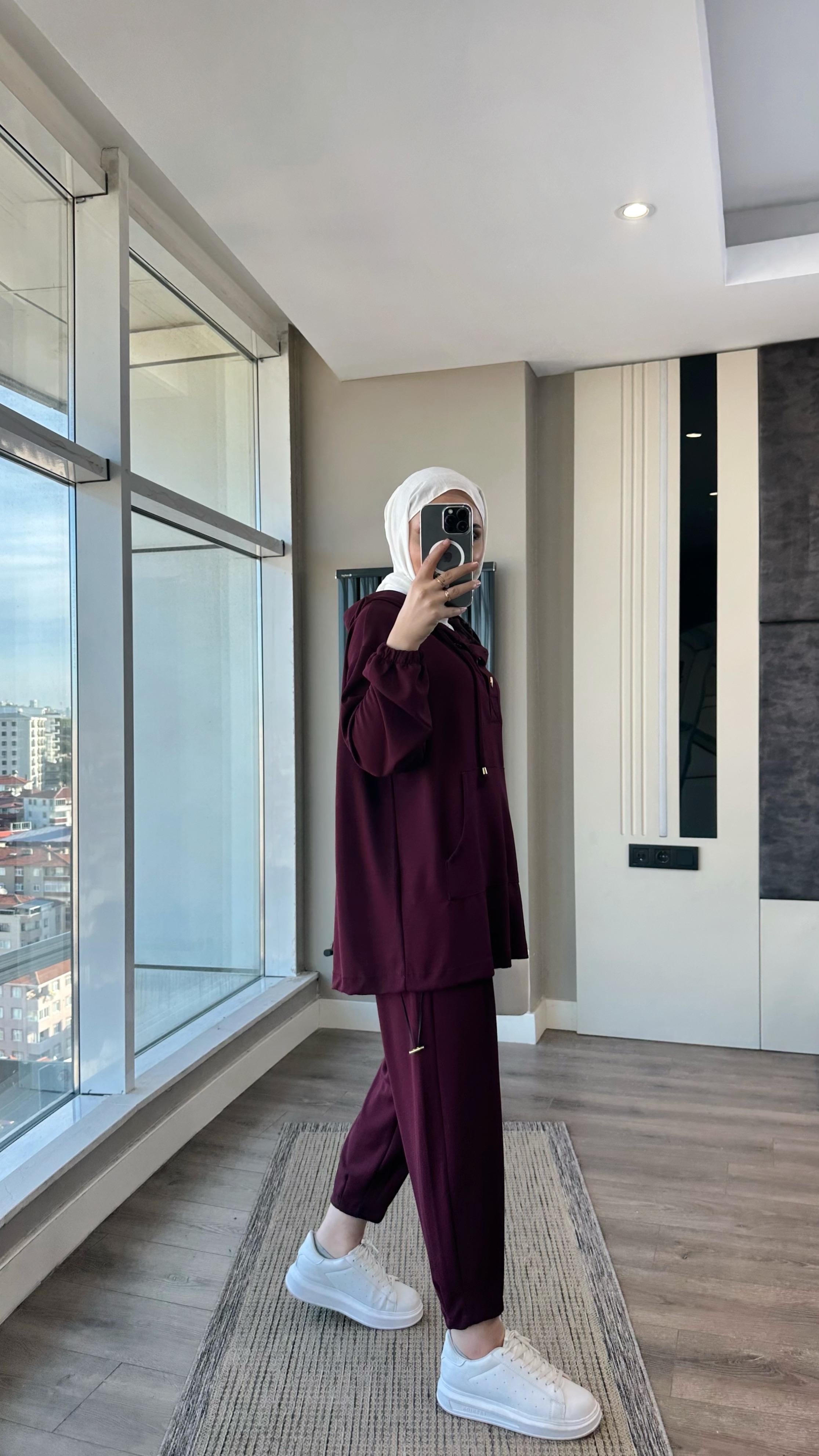 Paçası Pensli Kapşonlu Takım BordoDubaiShowroomTAKIM01038