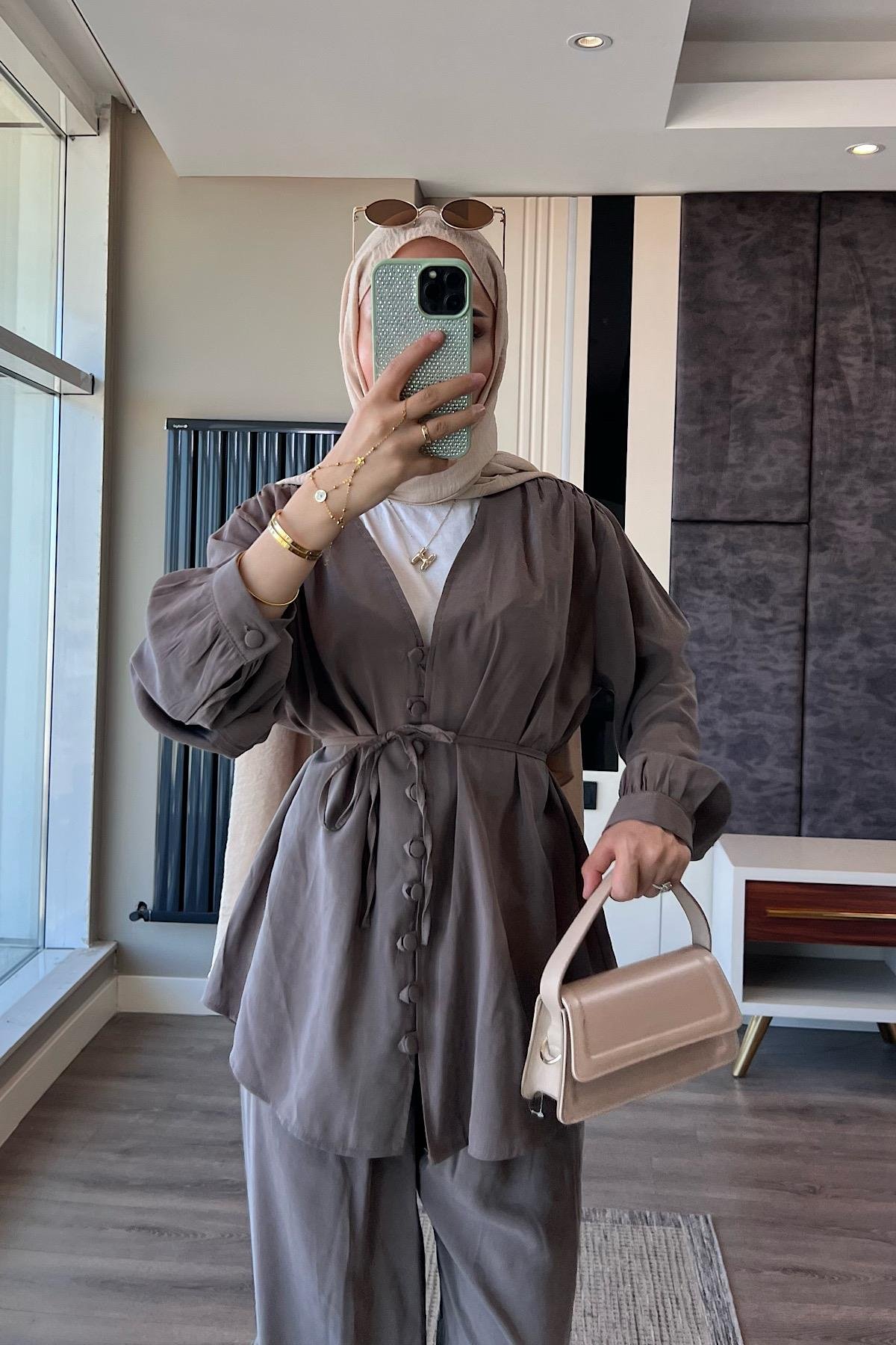 Kruvaze Yaka İkili Takım Vizon DubaiShowroomTAKIM01279-VZN