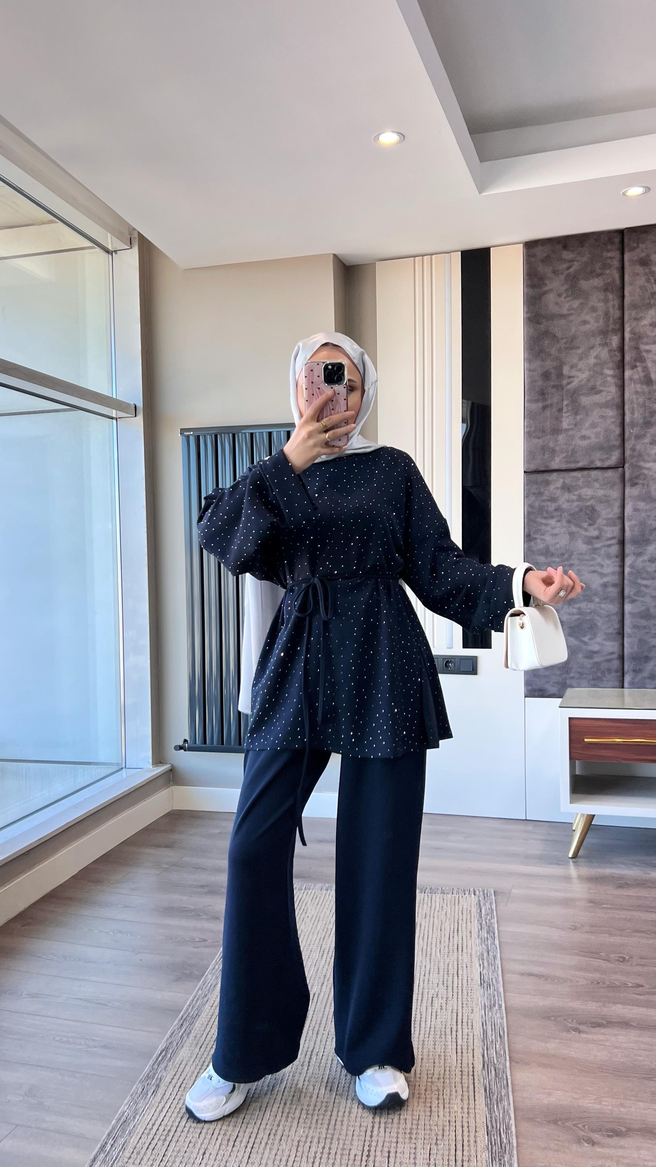 Üzeri Taşlı Pamuklu Takım LacivertDubaiShowroomTAKIM514506