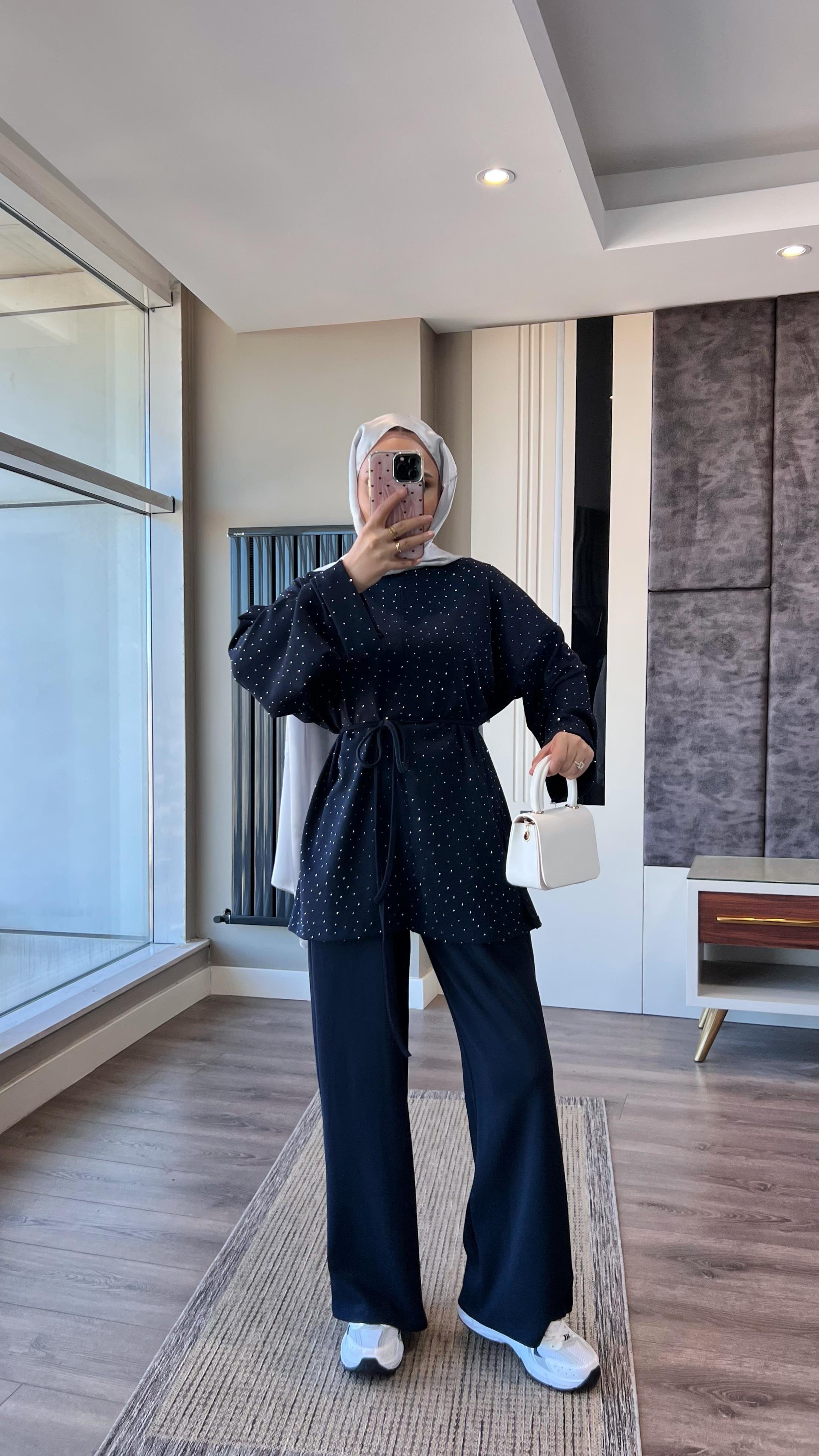 Üzeri Taşlı Pamuklu Takım LacivertDubaiShowroomTAKIM514506