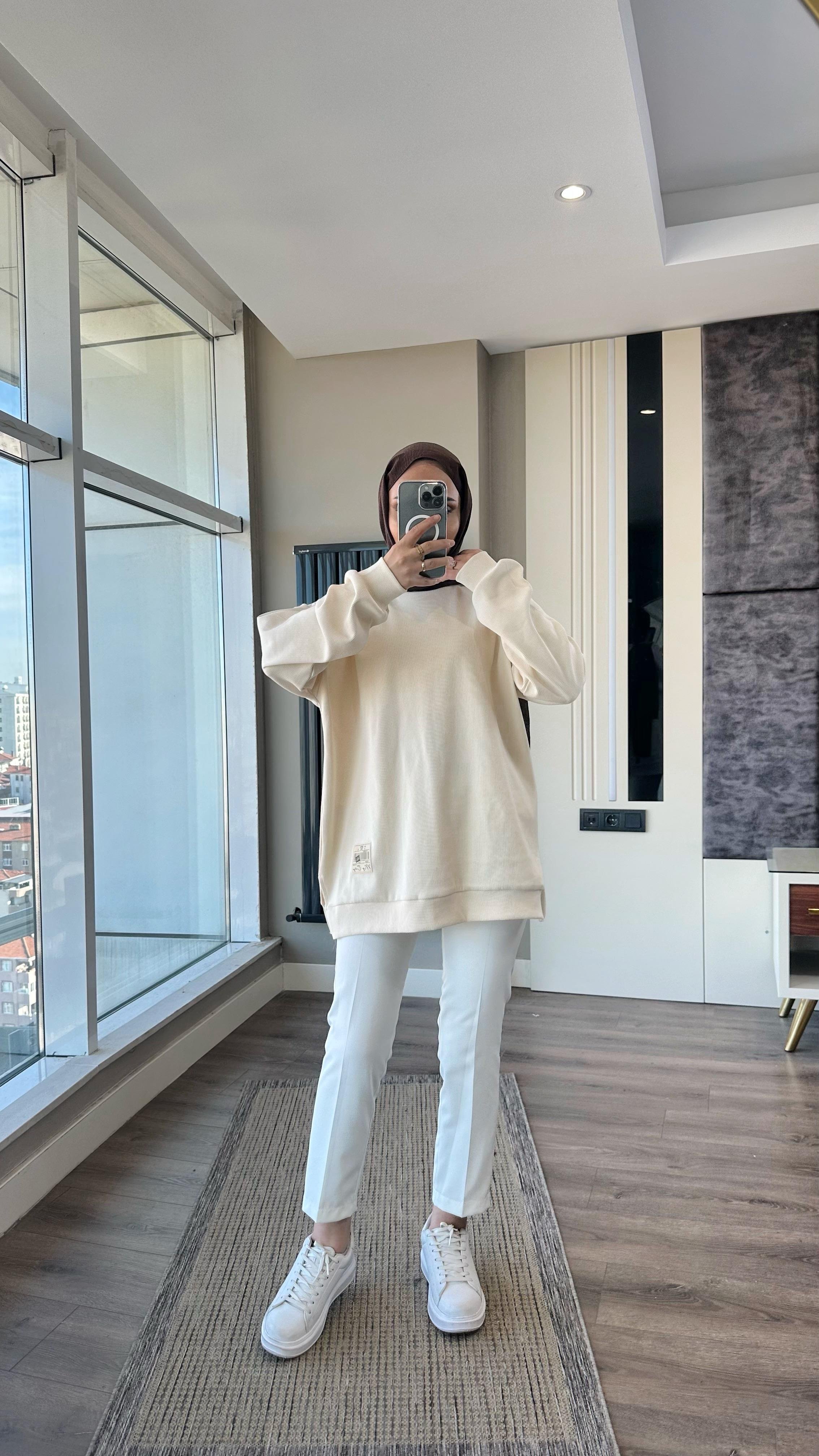 Bisiklet Yaka Basıc Tunik KremDubaiShowroomÜST GİYİM06138