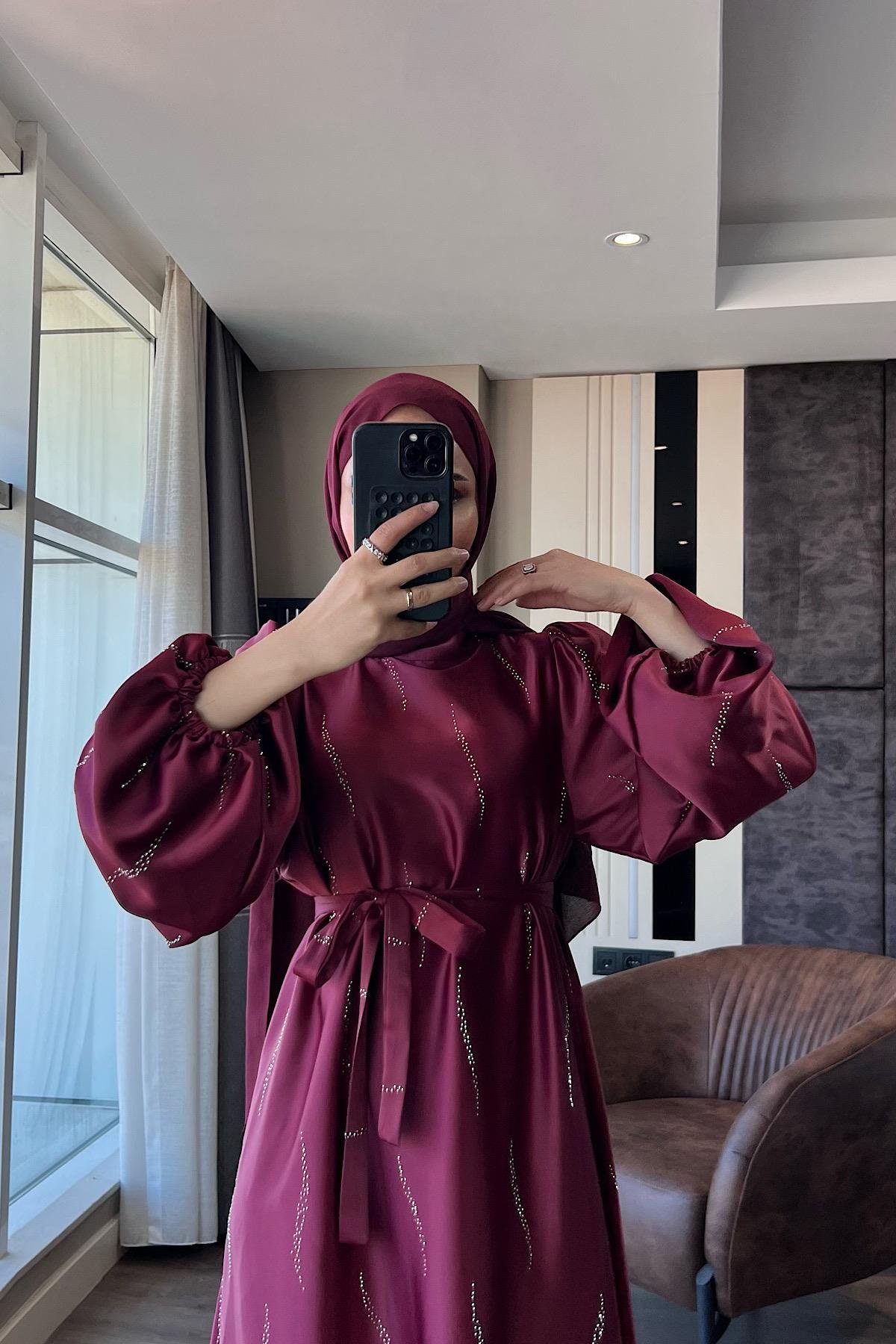 Üzeri Taş Detay Saten Elbise BordoDubaiShowroomELBİSELER01146
