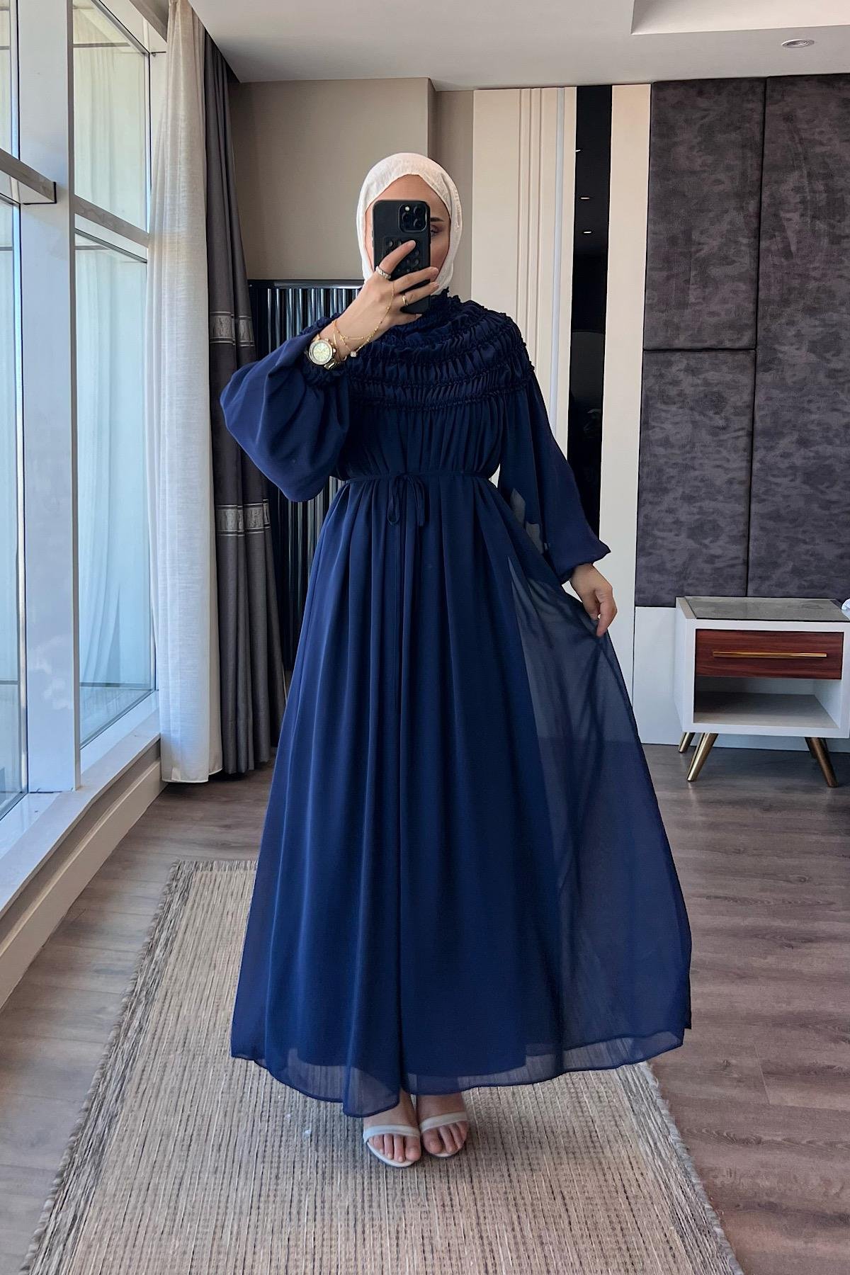 Yakası ve Kolu Lastikli Şifon Elbise LacivertDubaiShowroomELBİSELER01084