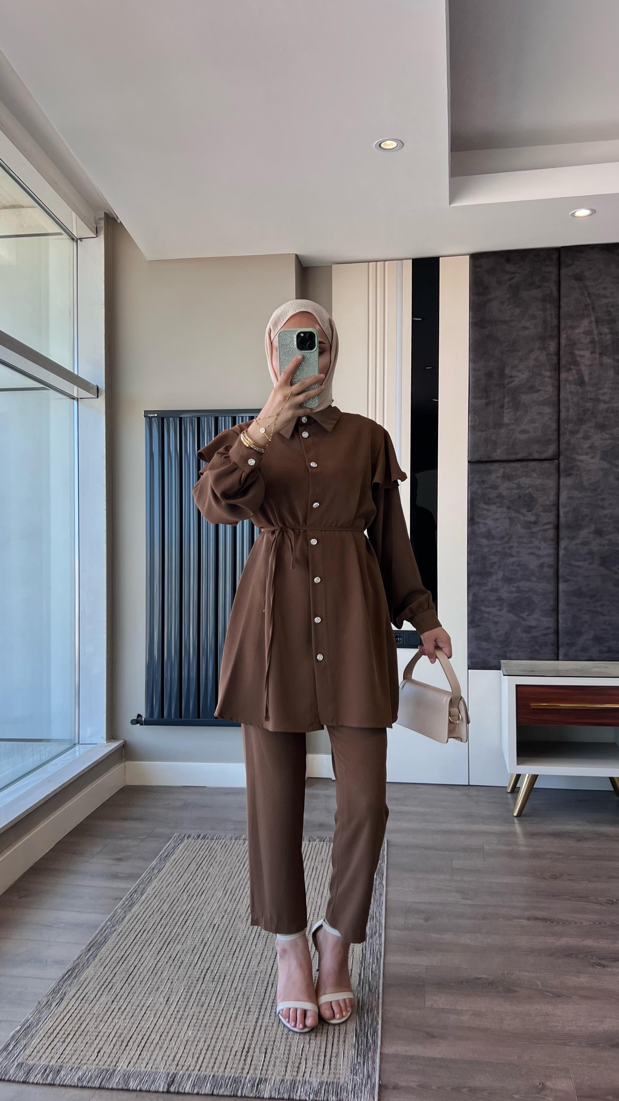 Kolları Volanlı Takım KahverengiDubaiShowroomTAKIM01542-KHVRNGİ