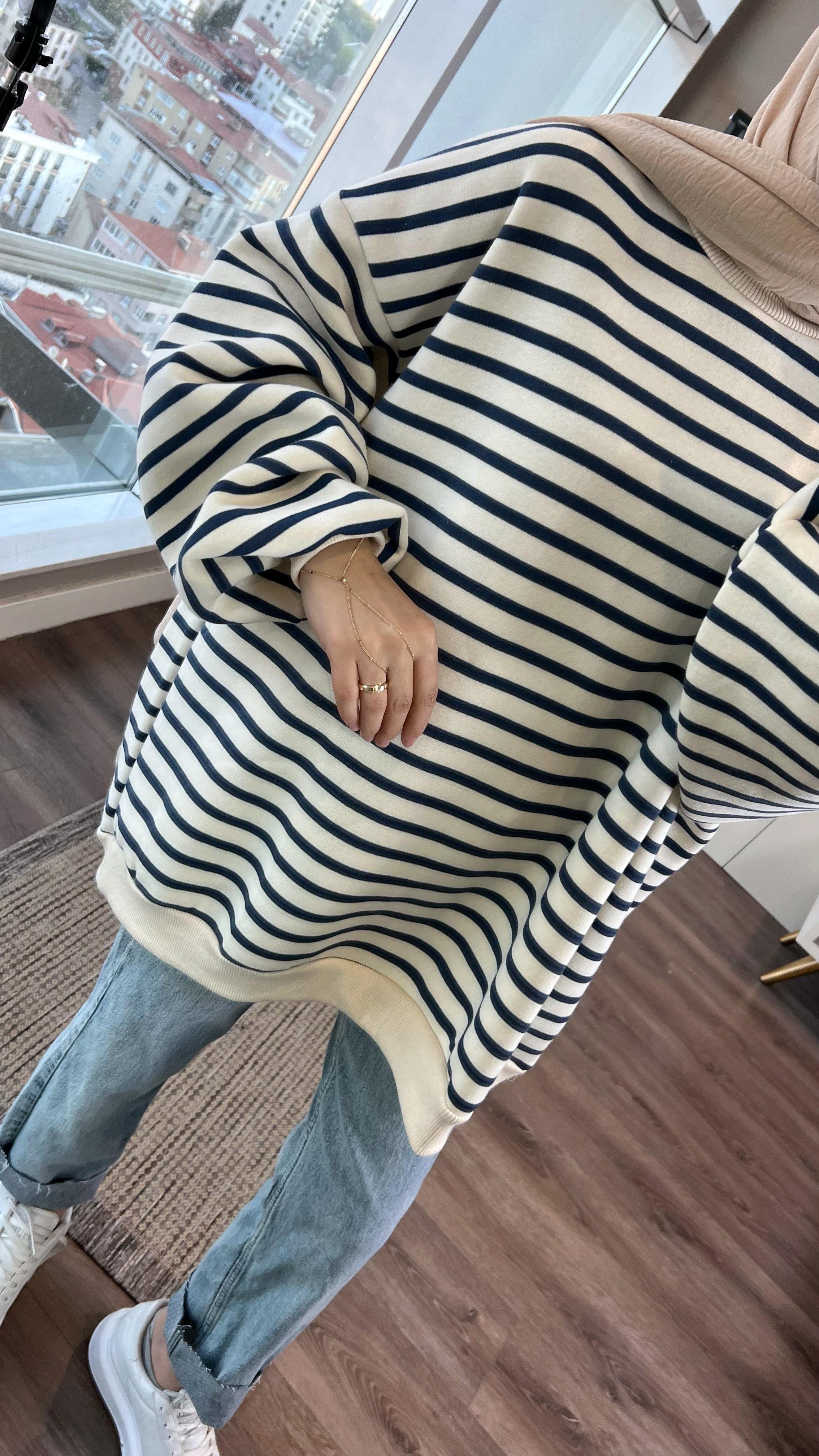 Çizgili Üç İplik Kumaş Sweat MaviDubaiShowroomSWEAT30891