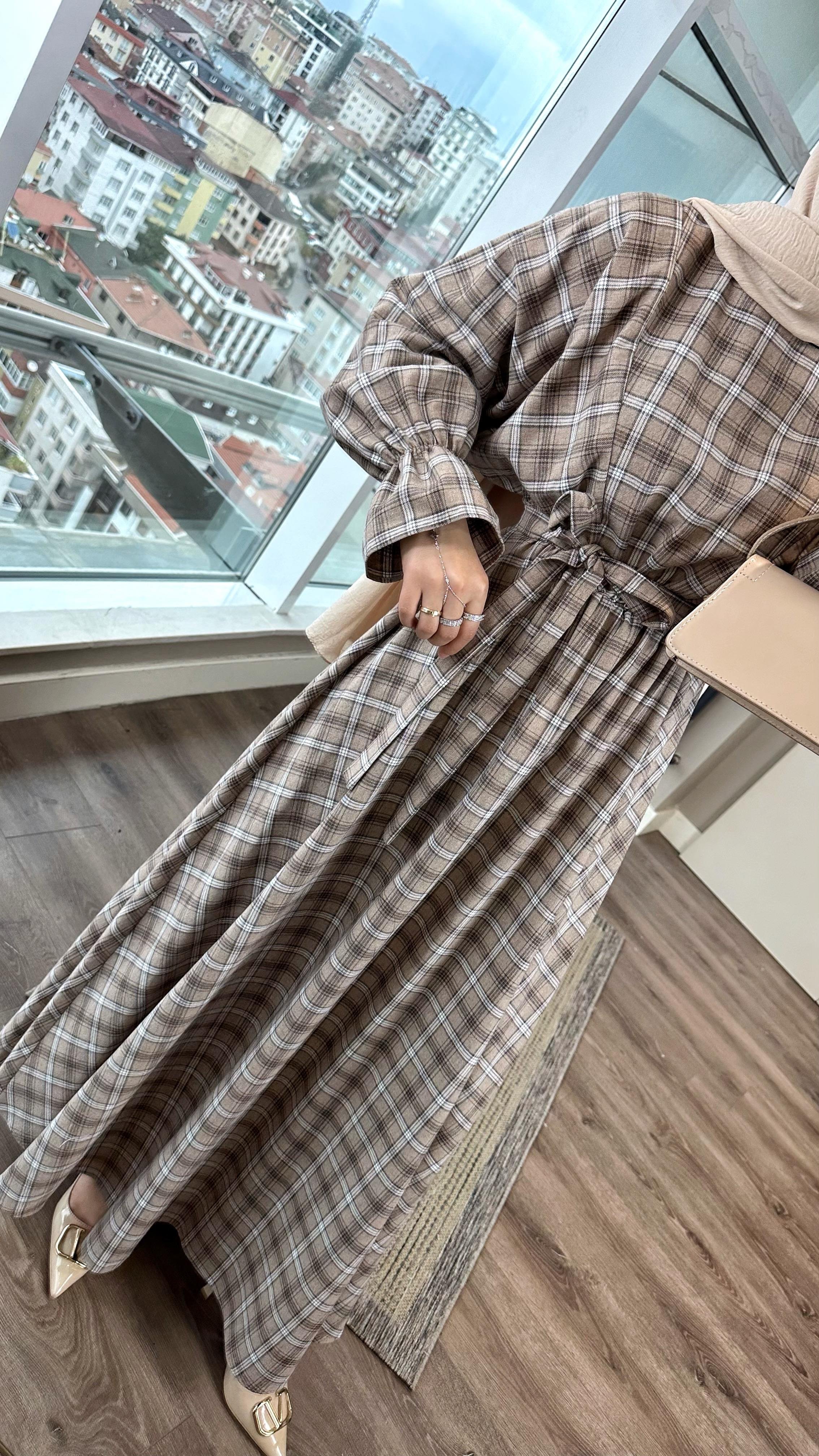 Ekose Desen Elbise VizonDubaiShowroomELBİSELER01180