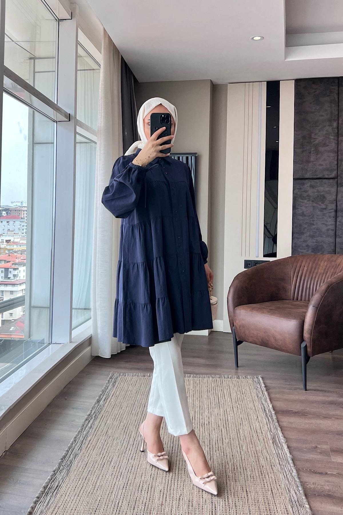Beş kat fırfırlı kolu bağlamalı tunik lacivert DubaiShowroomÜST GİYİM1959