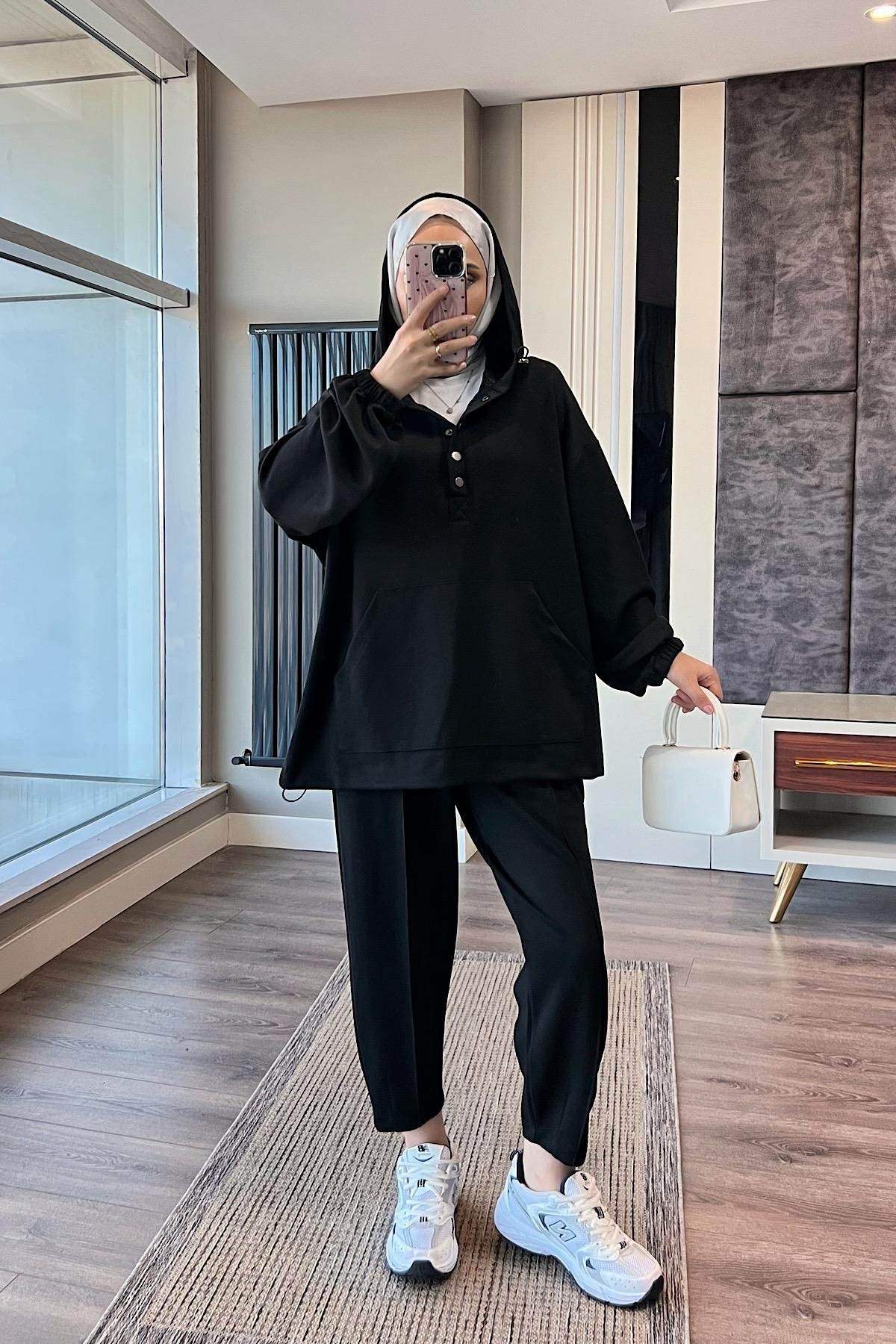 Paçası Pensli Kapşonlu Takım SiyahDubaiShowroomTAKIM01038