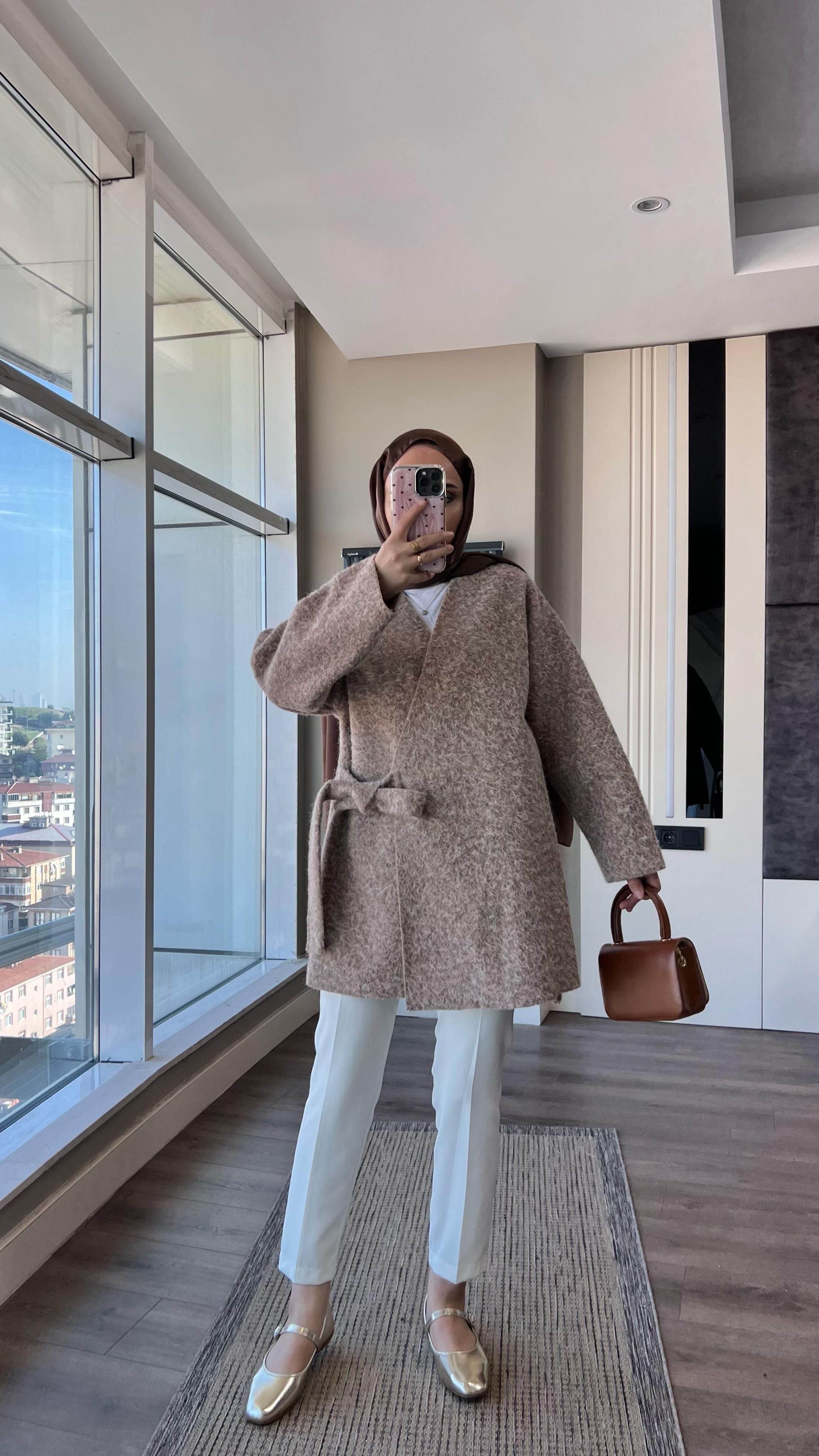 İçten Bağlamalı Buklet Hırka VizonDubaiShowroomDIŞ GİYİM01310
