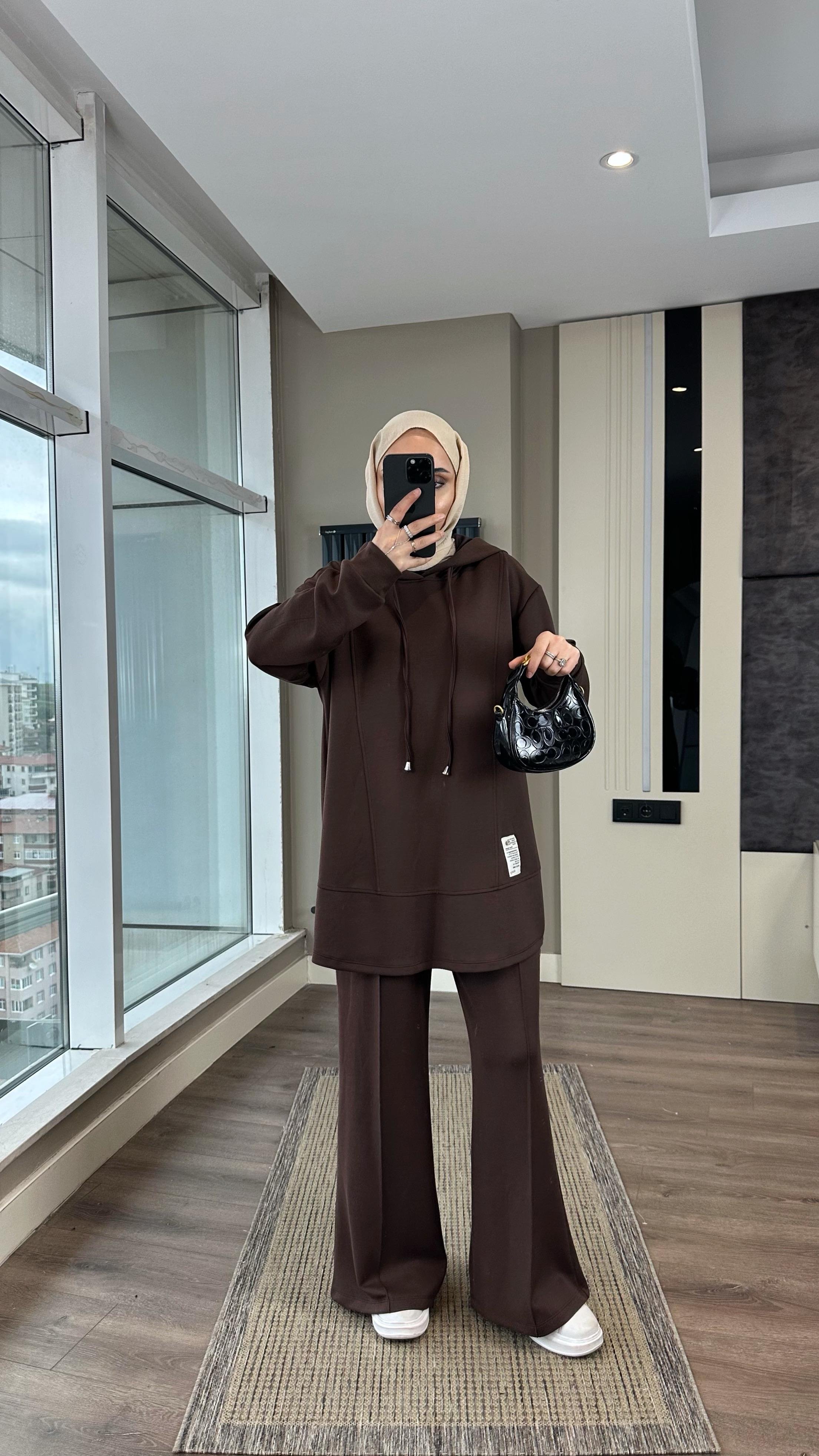 Kapüşonlu Takım Kahverengi DubaiShowroomTAKIM43003-KHVRENGİ