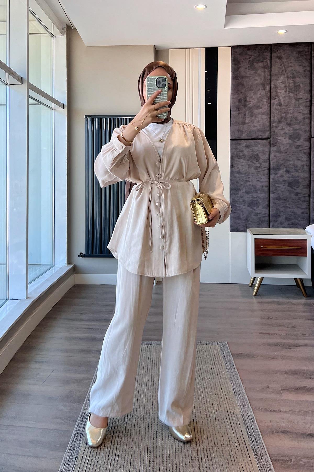Kruvaze Yaka İkili Takım BejDubaiShowroomTAKIM01279-BJ