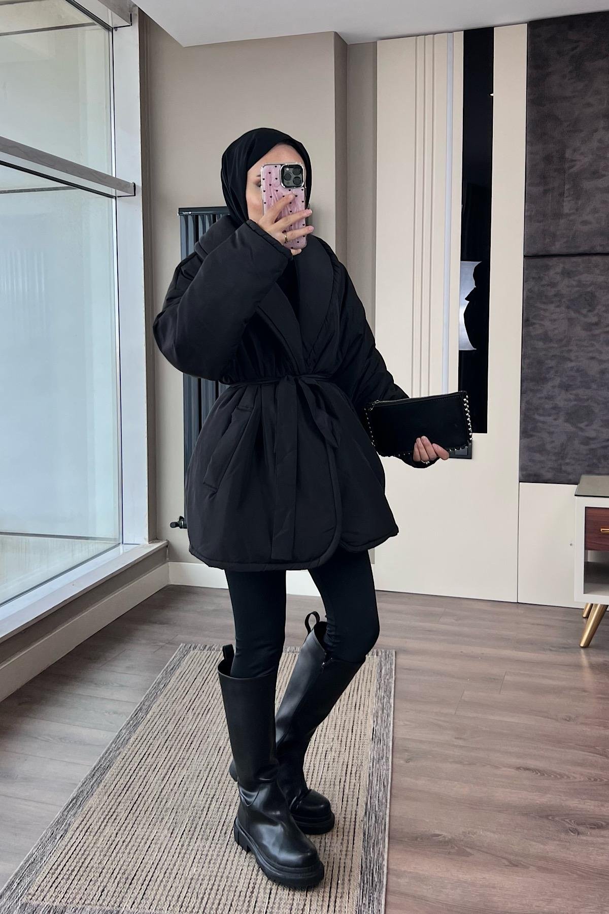 Düz Kuşaklı Şişme Mont SiyahDubaiShowroomDIŞ GİYİM05912