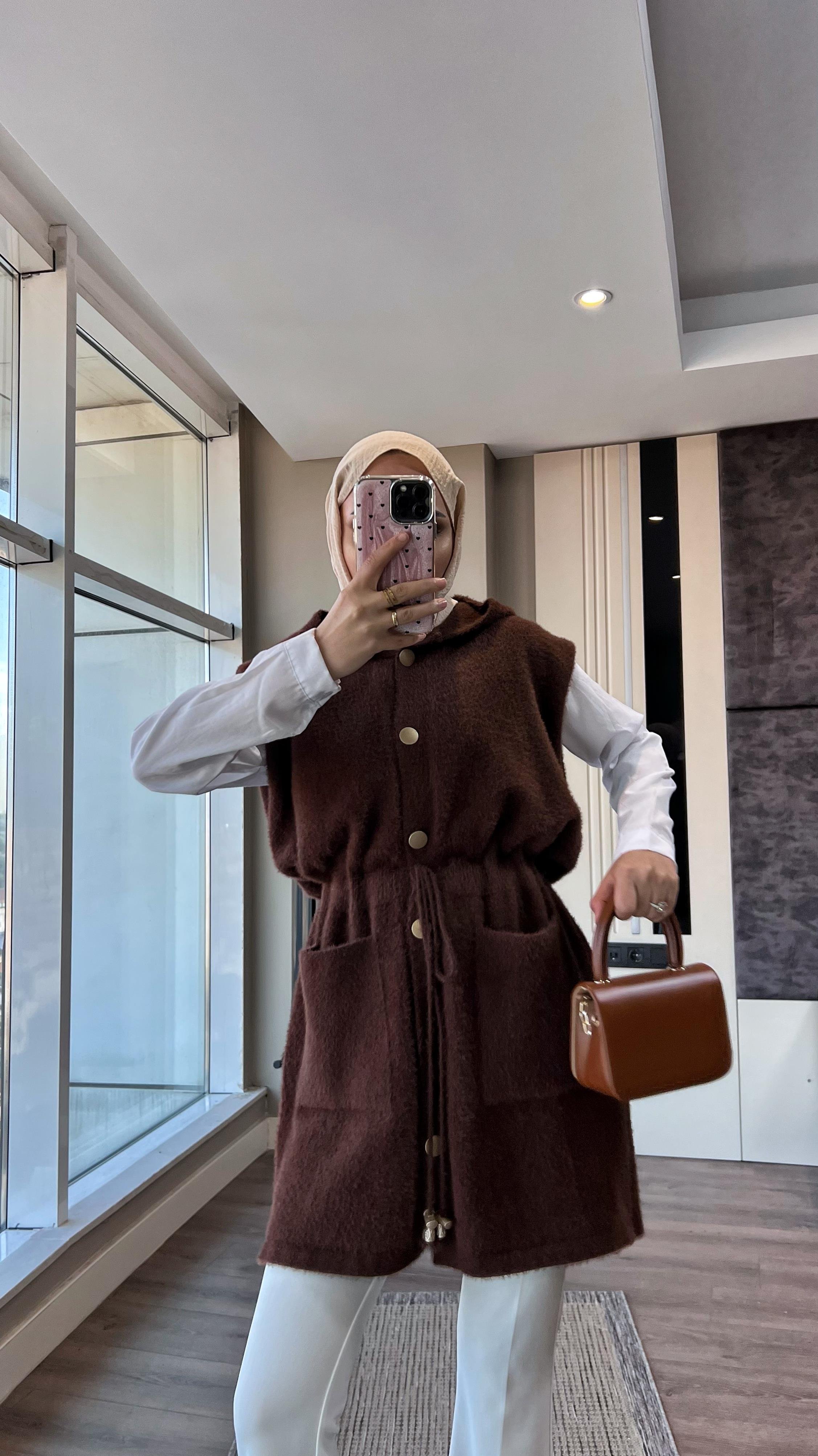 Kapüşonlu Yumoş Yelek KahverengiDubaiShowroomDIŞ GİYİM25146
