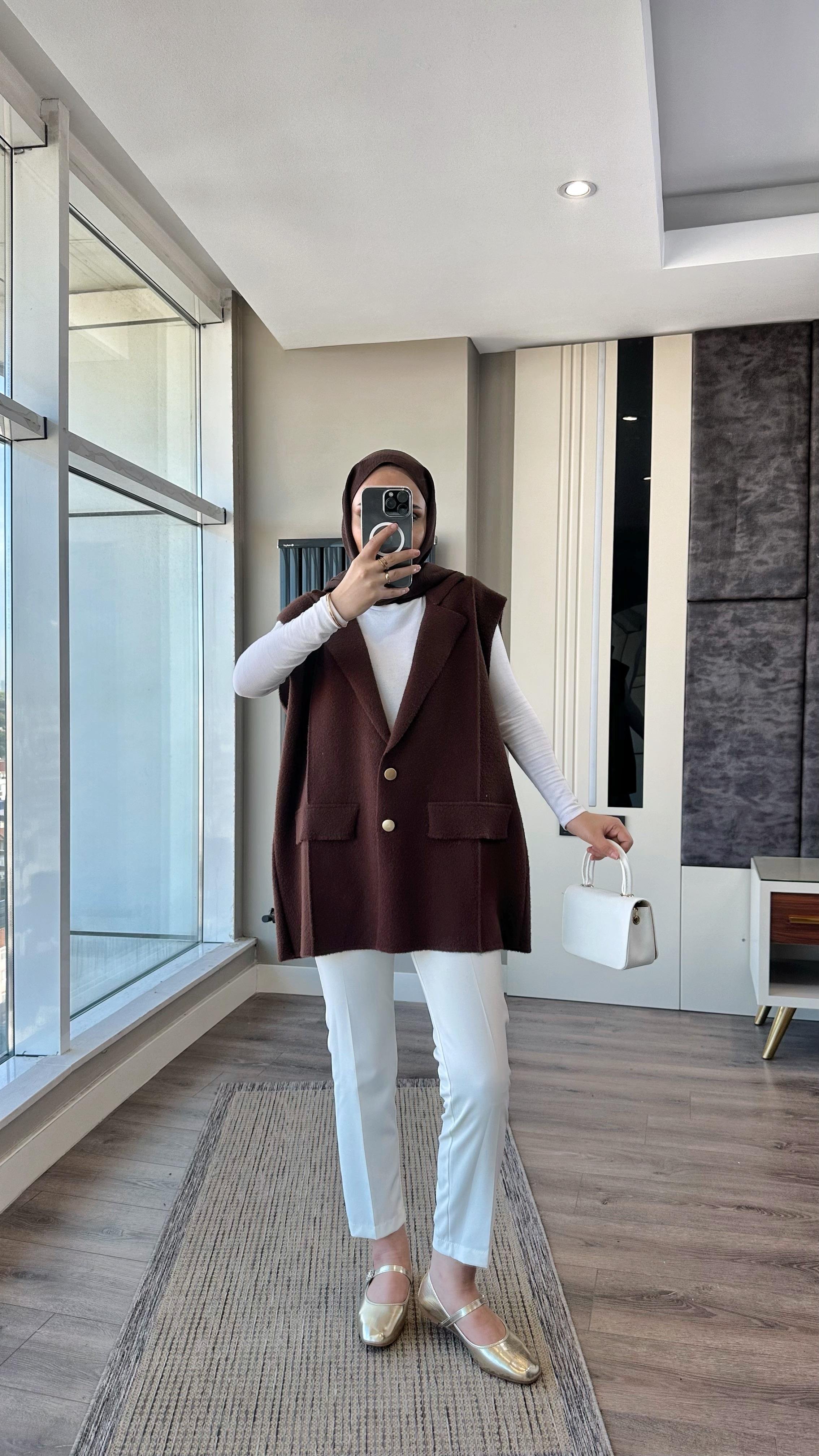 Süs Cep Yumoş Yelek Kahverengi DubaiShowroomDIŞ GİYİM44119