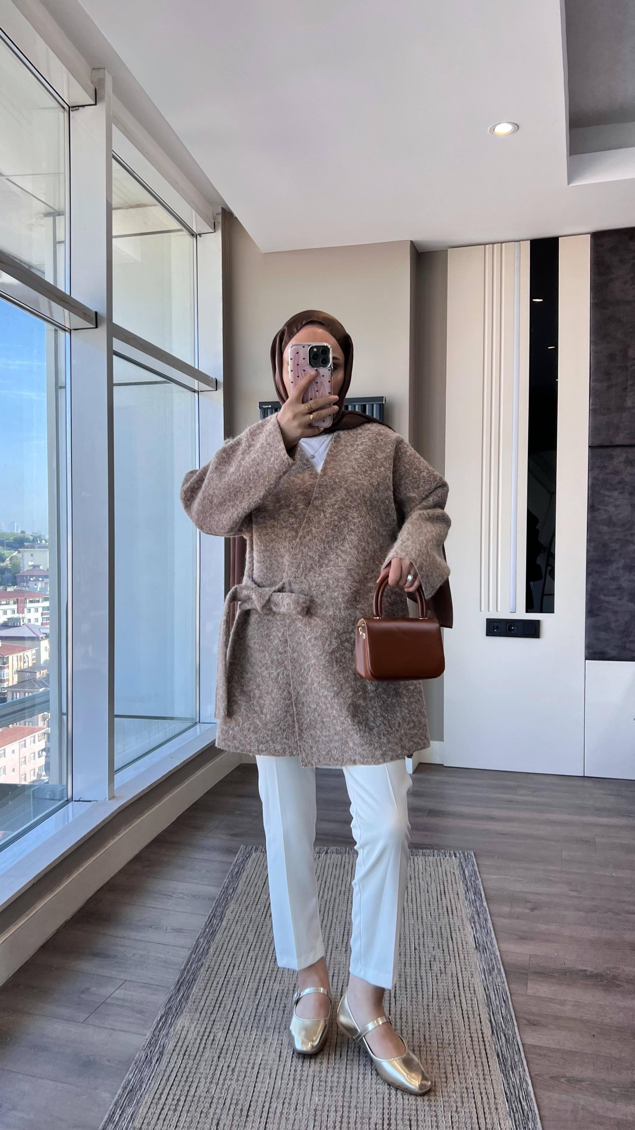 İçten Bağlamalı Buklet Hırka VizonDubaiShowroomDIŞ GİYİM01310