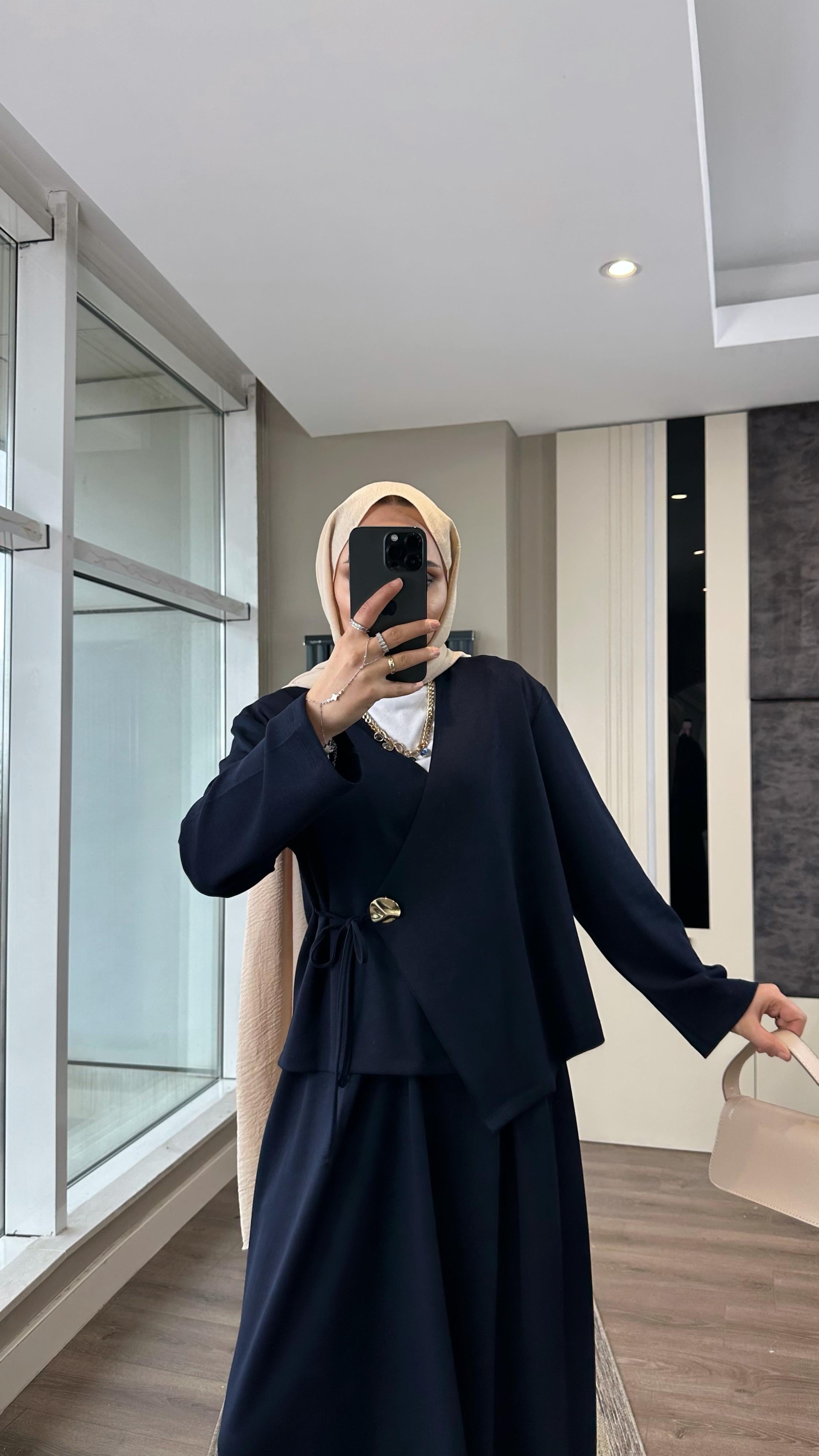 Lucas Modal Etekli Takım LacivertDubaiShowroomTAKIM01035