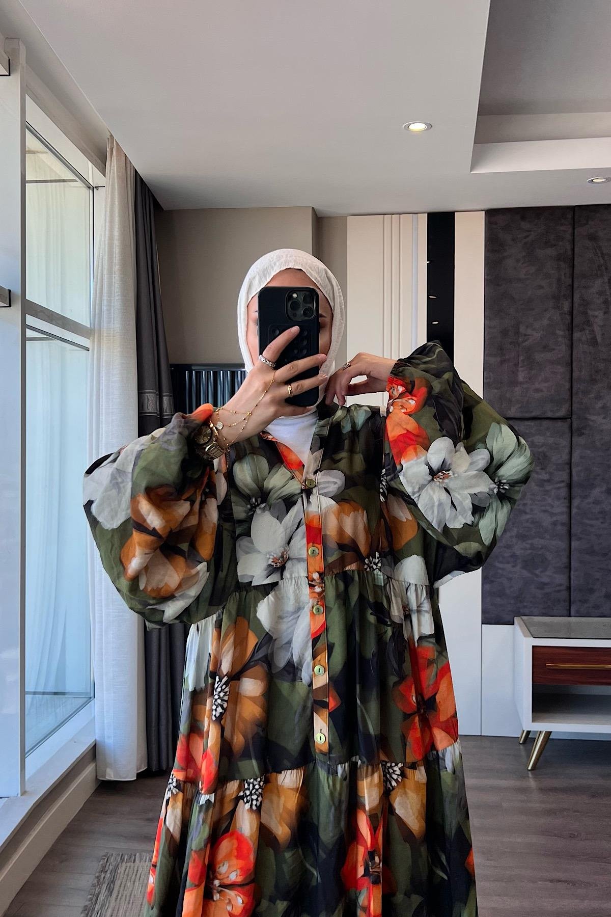 Çiçek desenli yarım patlı elbise YeşilDubaiShowroomELBİSELER01551