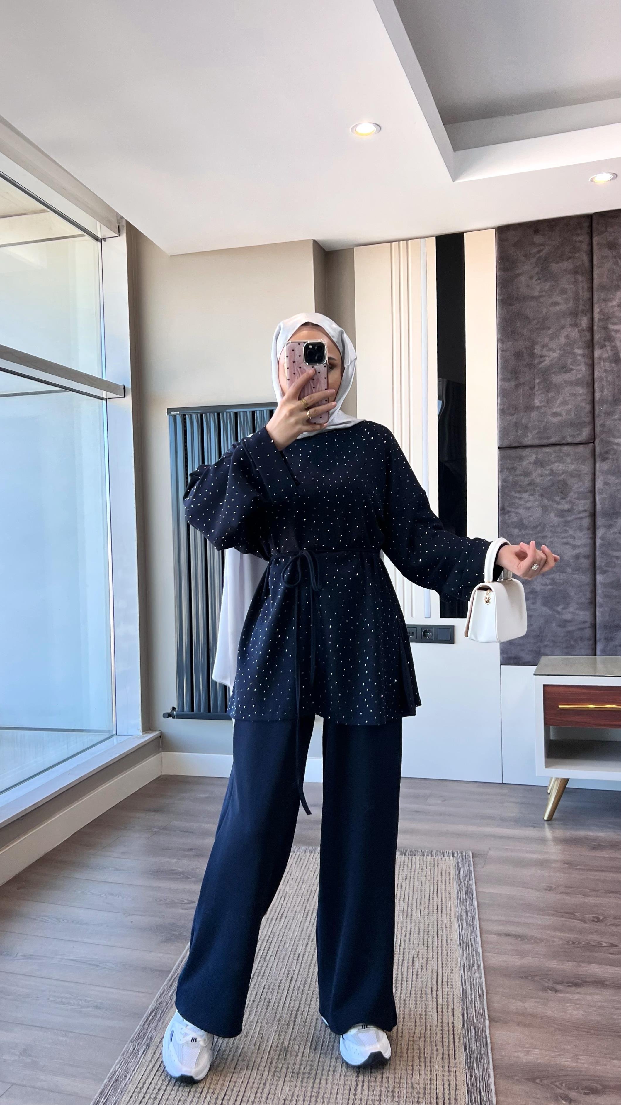 Üzeri Taşlı Pamuklu Takım LacivertDubaiShowroomTAKIM514506