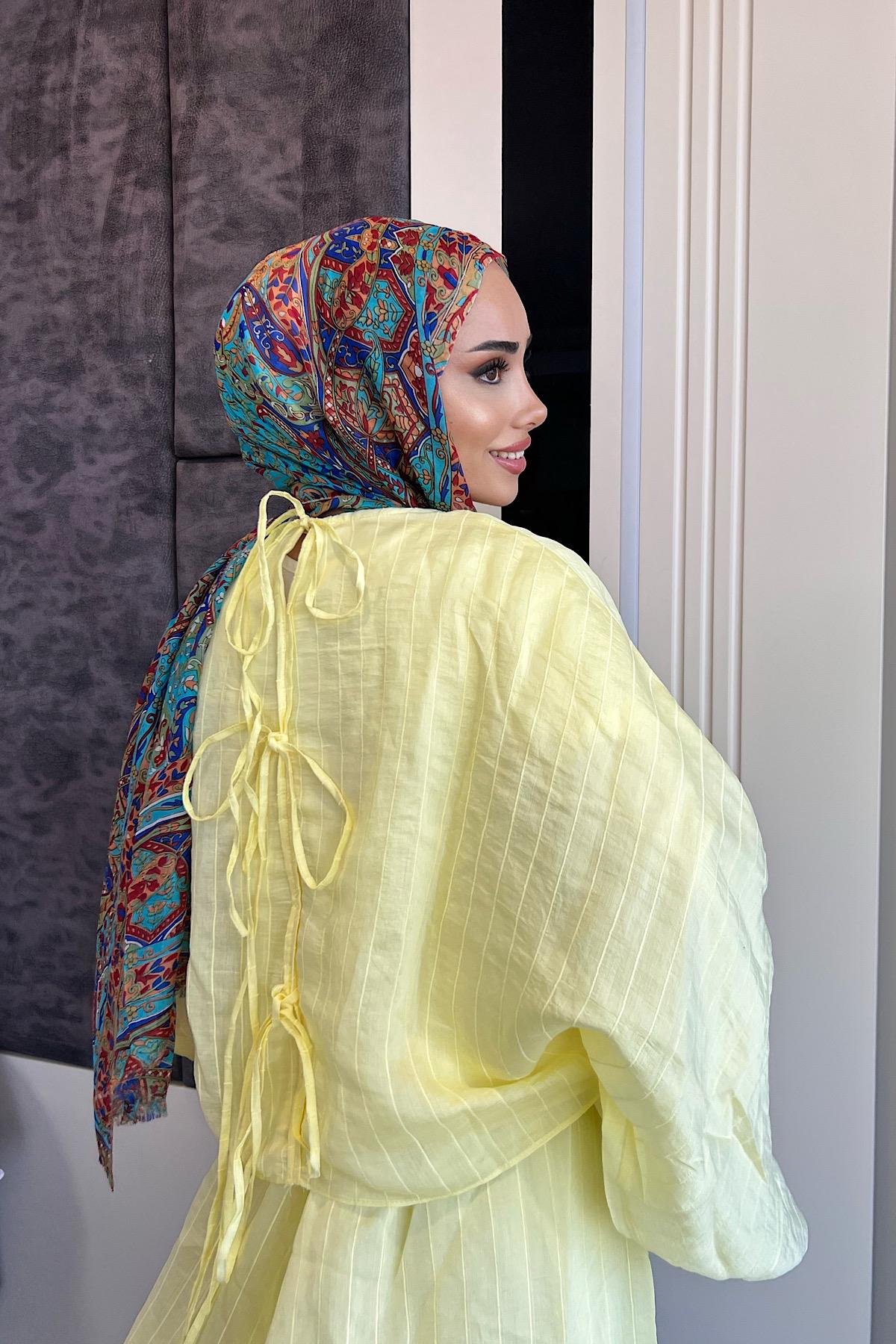 Arkası Fiyonklu Takım SarıDubaiShowroomTAKIM5002325-SR