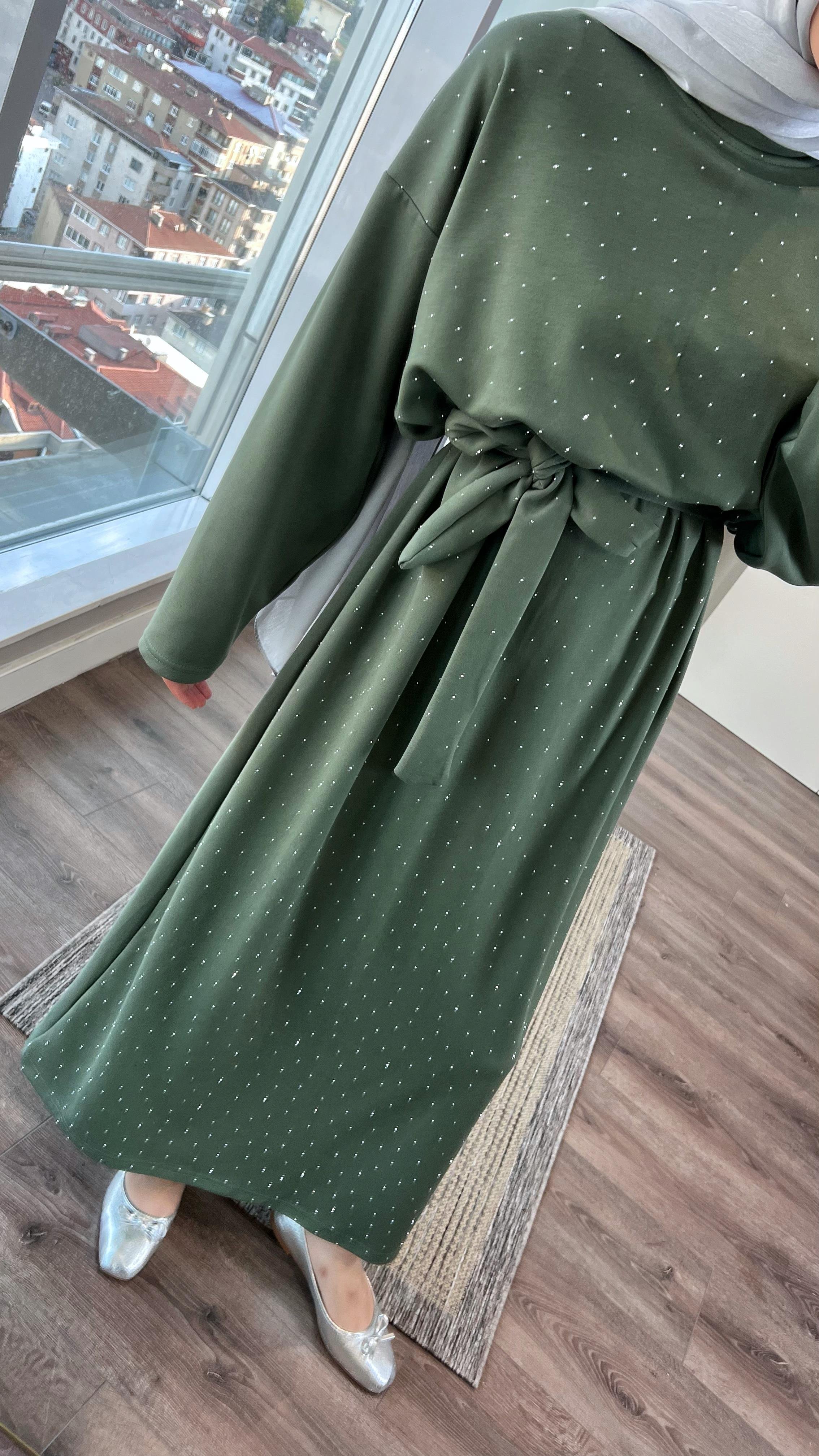 Taşlı Oysho Elbise YeşilDubaiShowroomELBİSELER11022