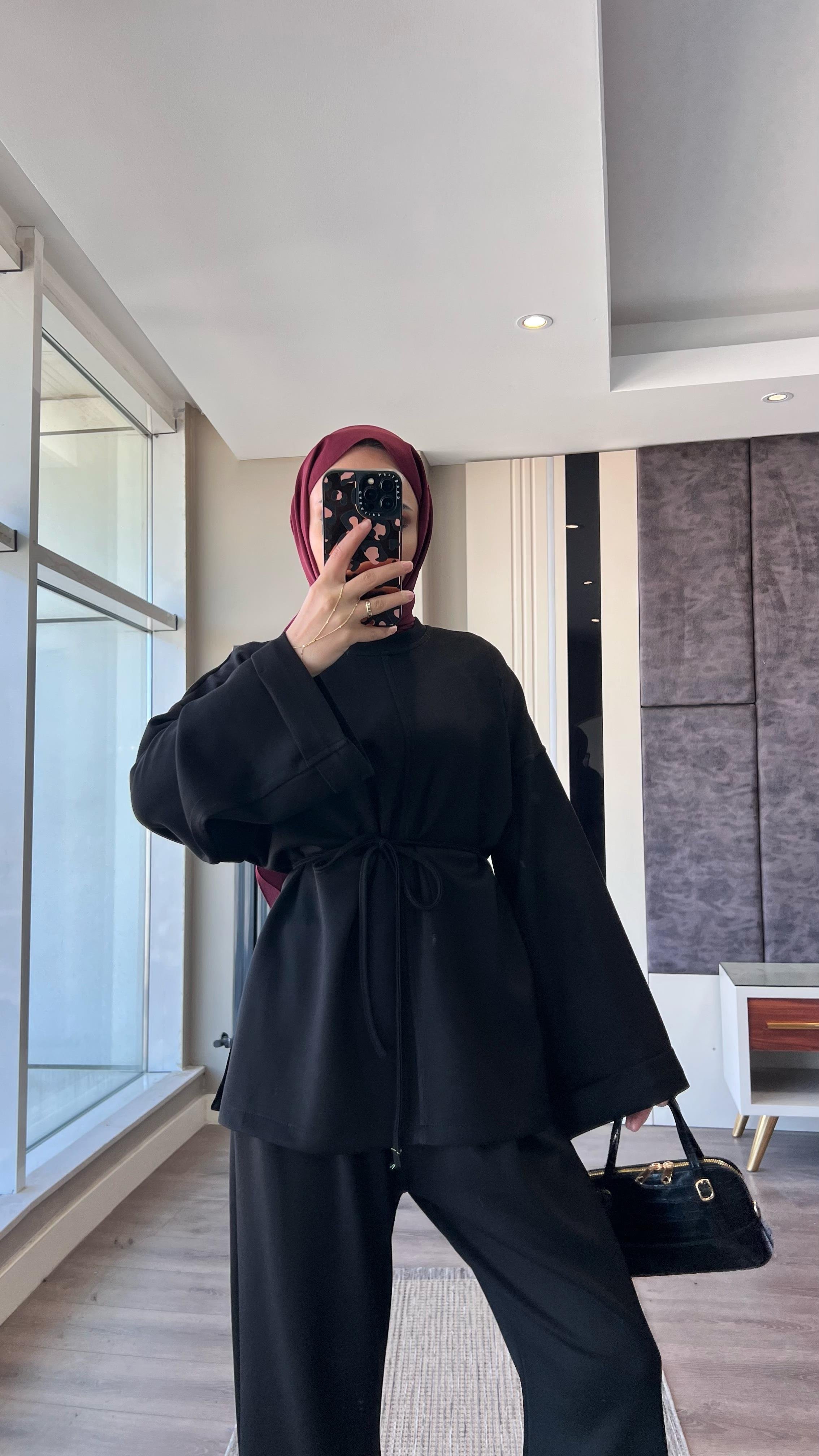 Kolu Katlamalı Oysho takım SiyahDubaiShowroomTAKIM05665