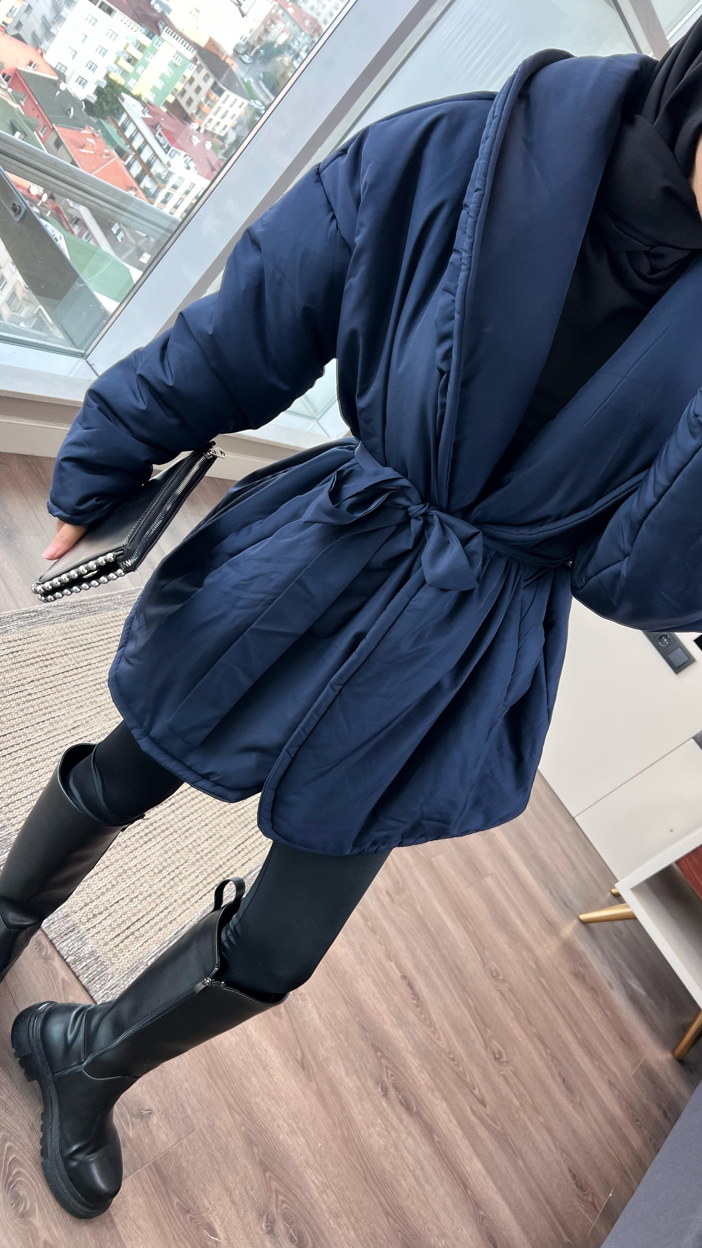 Düz Kuşaklı Şişme Mont LacivertDubaiShowroomDIŞ GİYİM05912