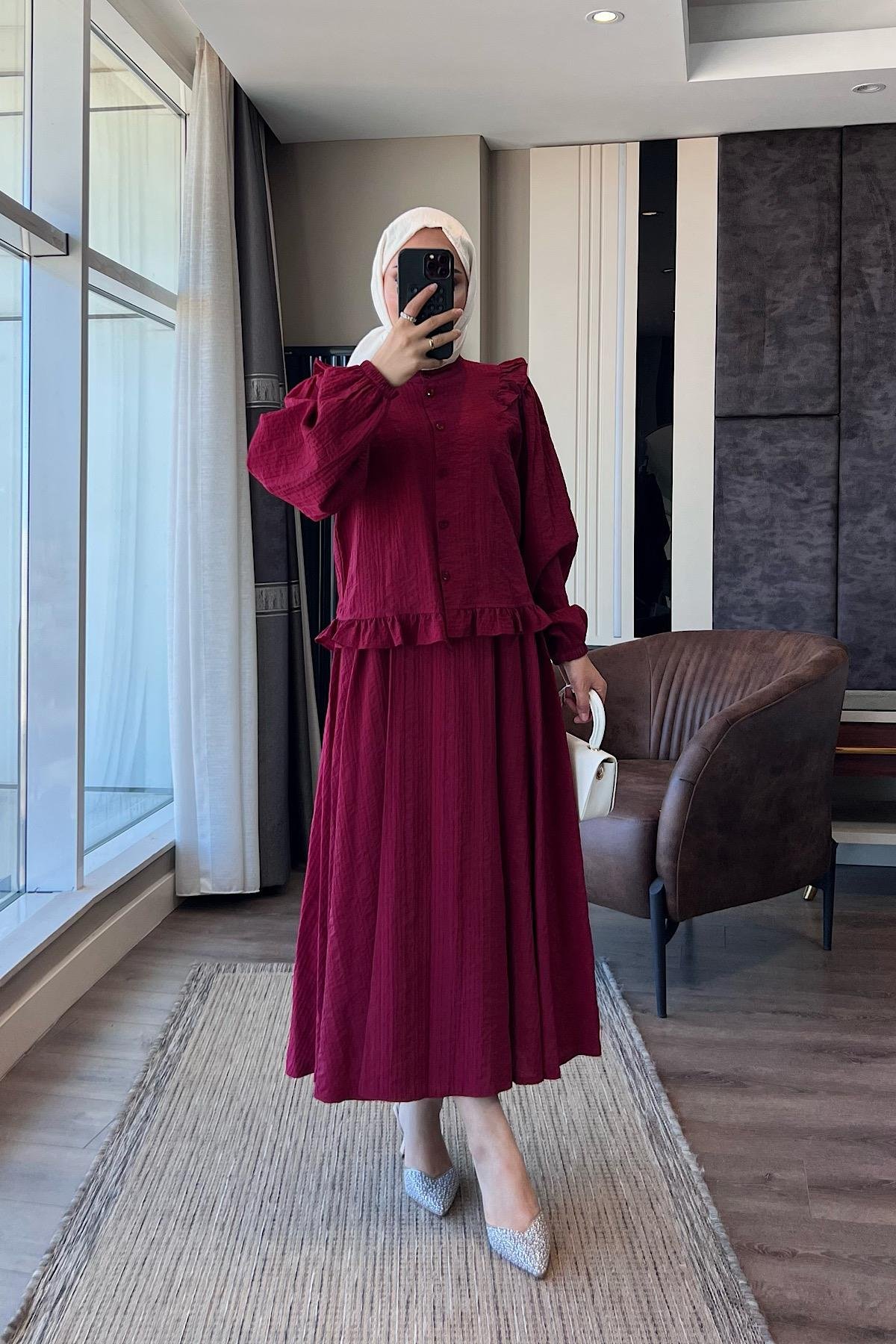 Omuzları Fırfırlı Begonya etekli Takım Vişne ÇürüğüDubaiShowroomTAKIM09878