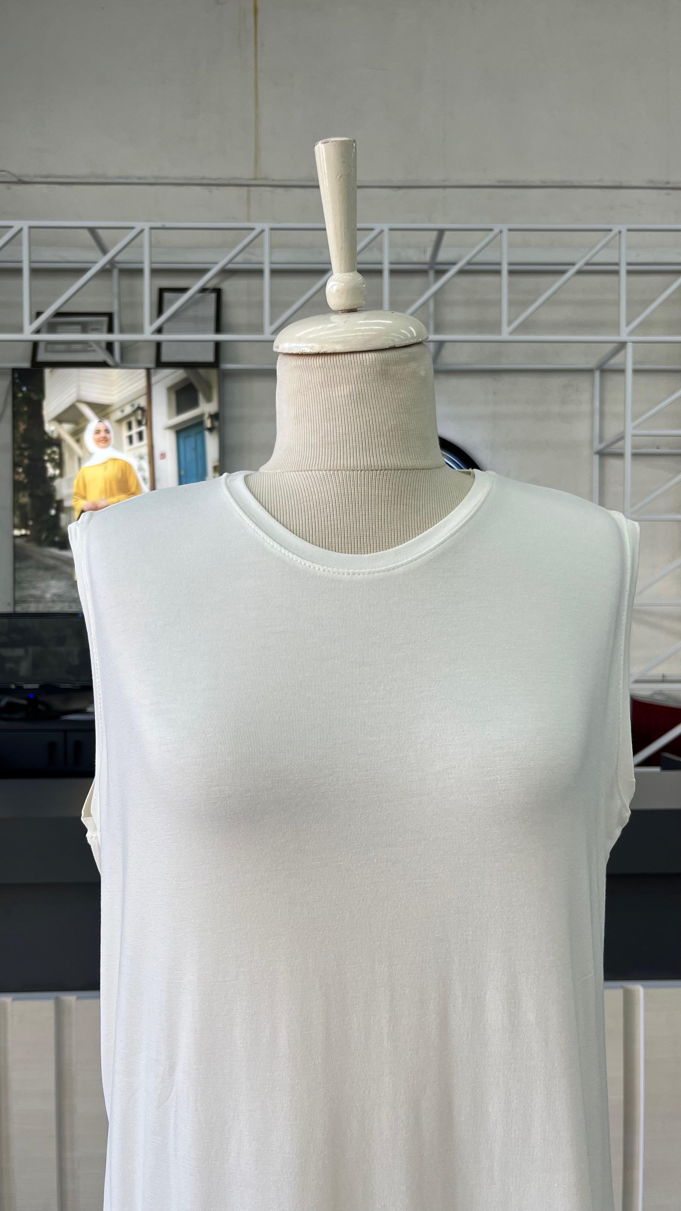 Pamuklu Sıfır kol içlik Elbise -krem-DubaiShowroomÜST GİYİM01089