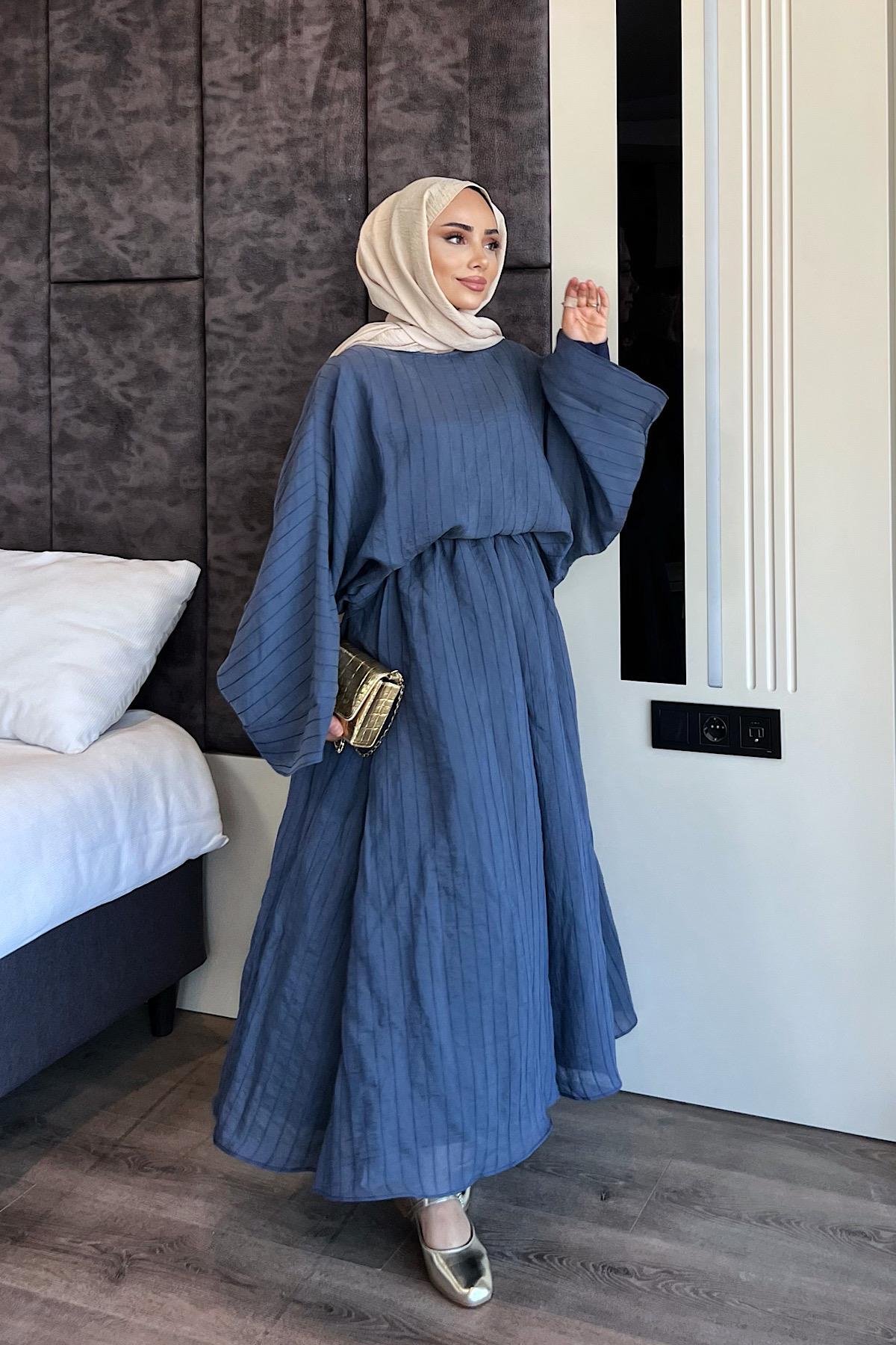 Arkası Fiyonklu Takım MaviDubaiShowroomTAKIM02325-MV
