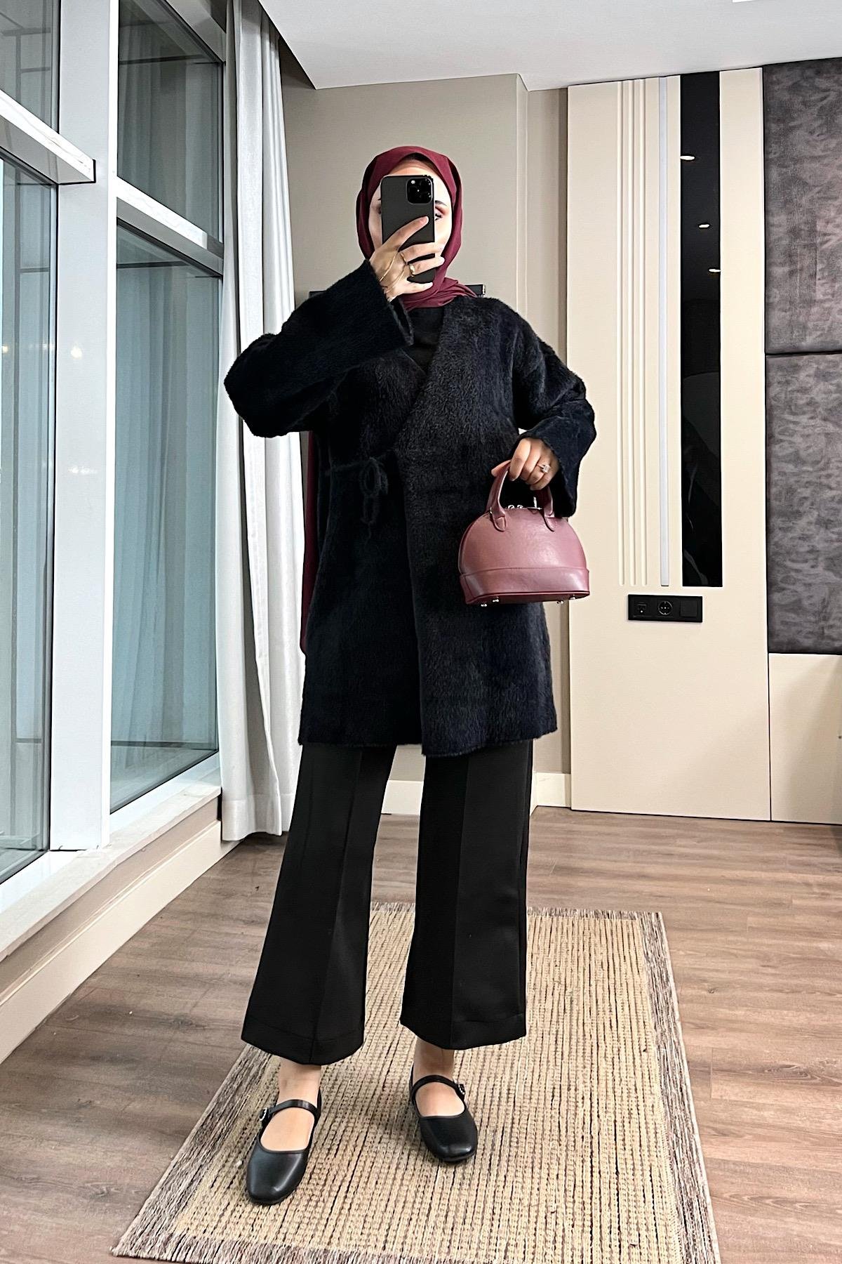 İçten Bağlama Detaylı Yumoş hırka SiyahDubaiShowroomDIŞ GİYİM25031