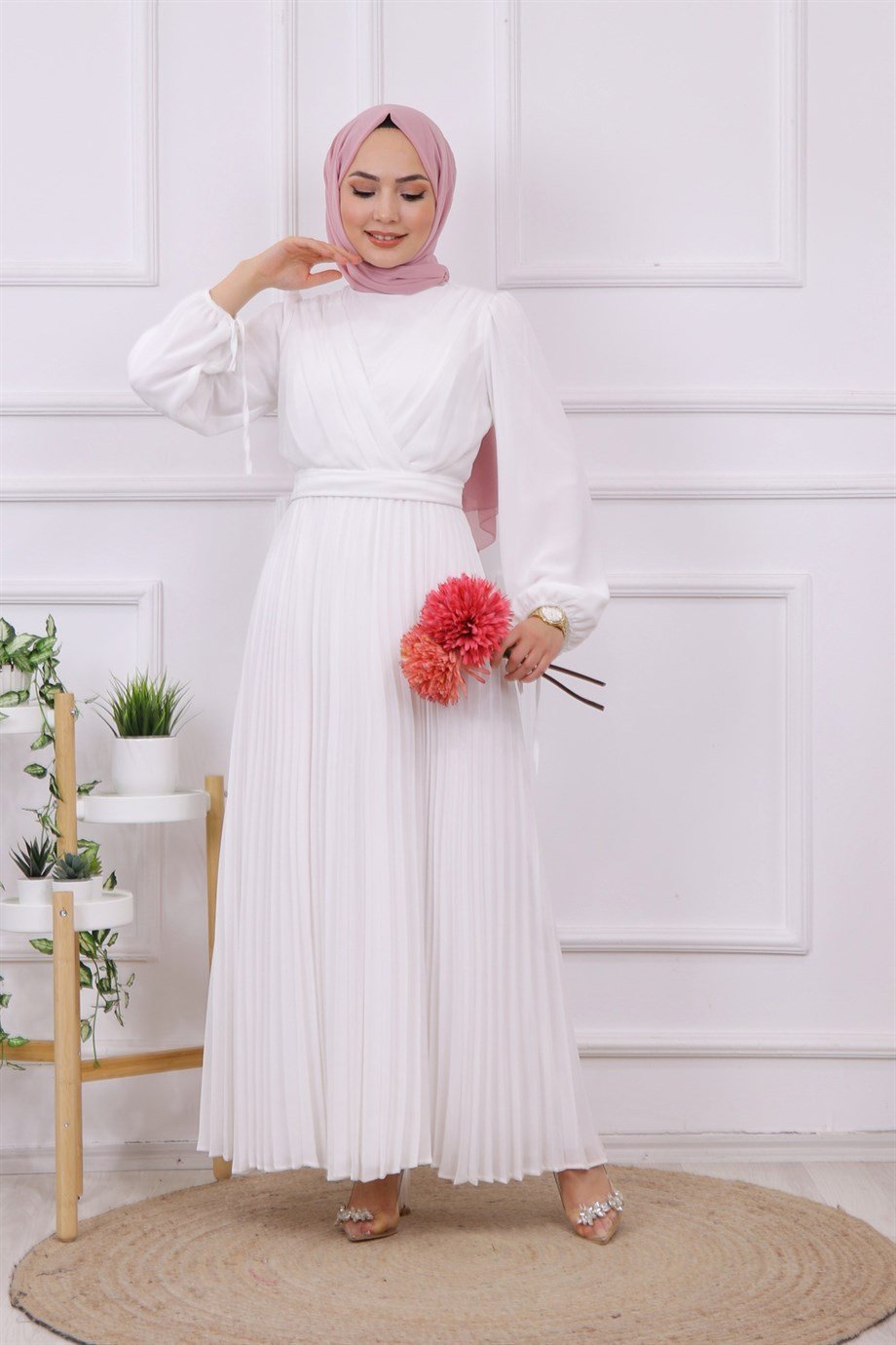 ALTI PLİSELİ ELBİSE BEYAZ