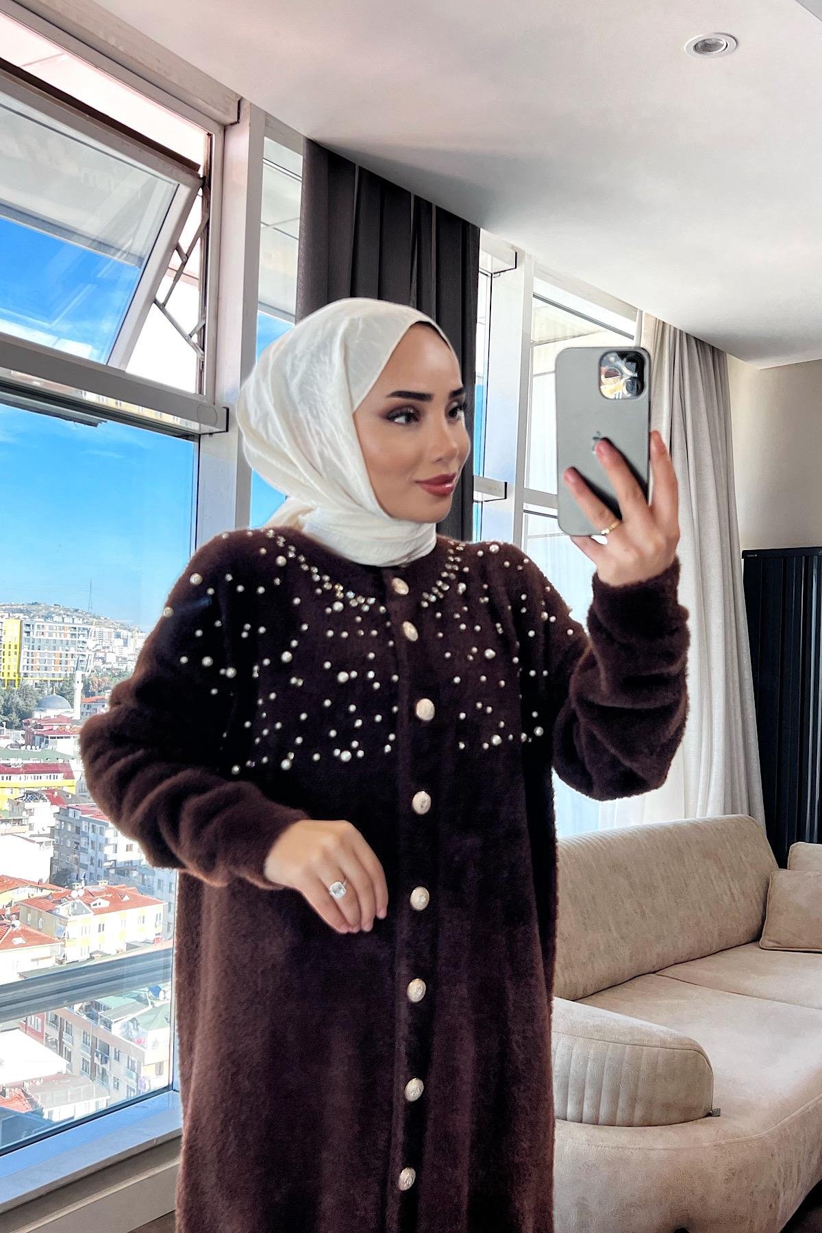 Angora taşlı hırka Kahverengi