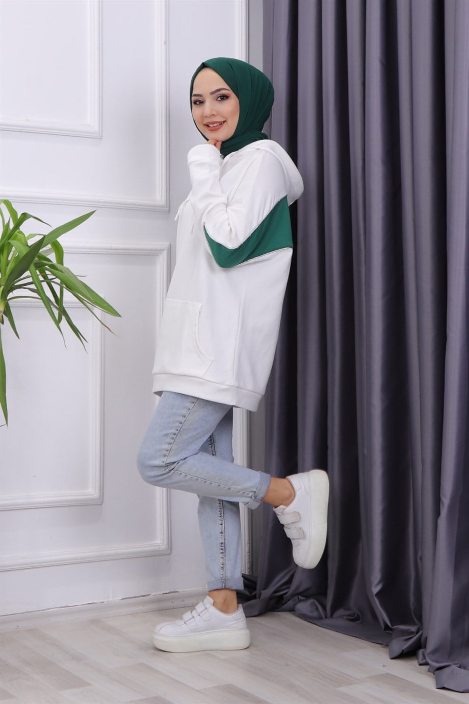 ARKA BASKILI SWEAT YEŞİL