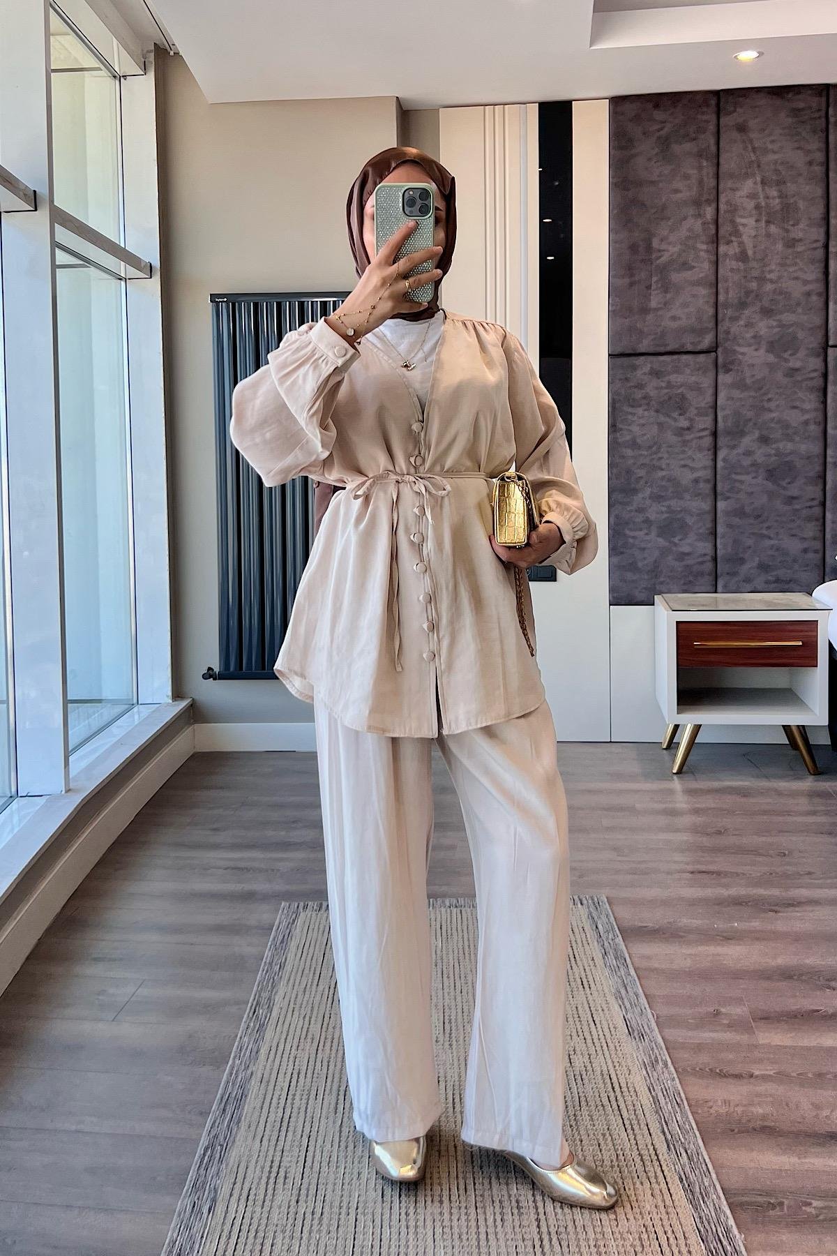 Kruvaze Yaka İkili Takım BejDubaiShowroomTAKIM01279-BJ
