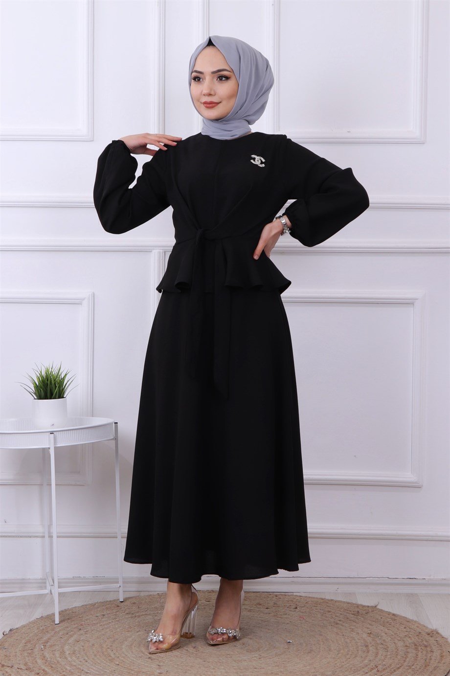 BROŞ DETAYLI TAKIM SİYAH