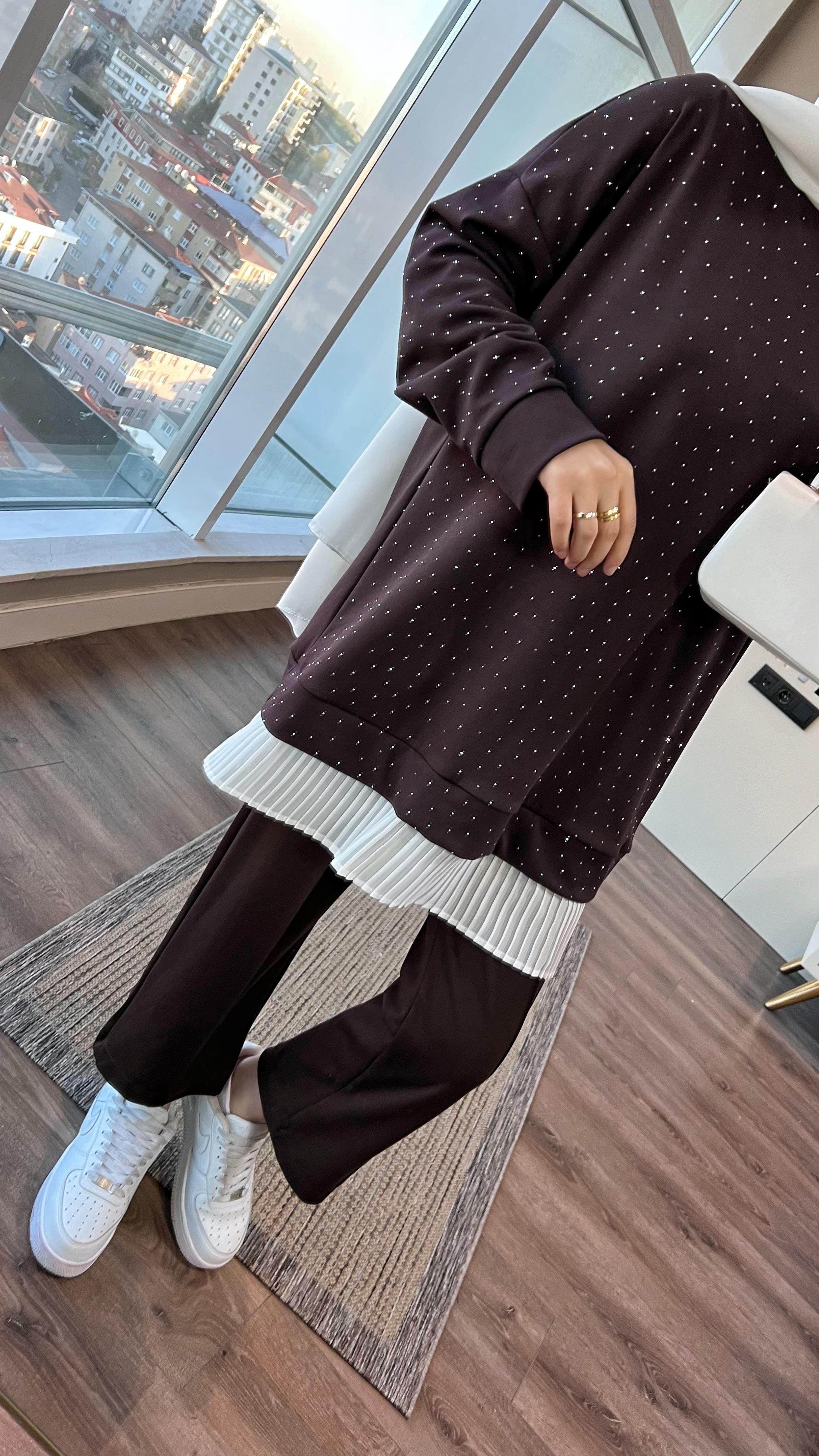 Altı Pileli Üzeri taşlı Takım KahverengiDubaiShowroomTAKIM41654