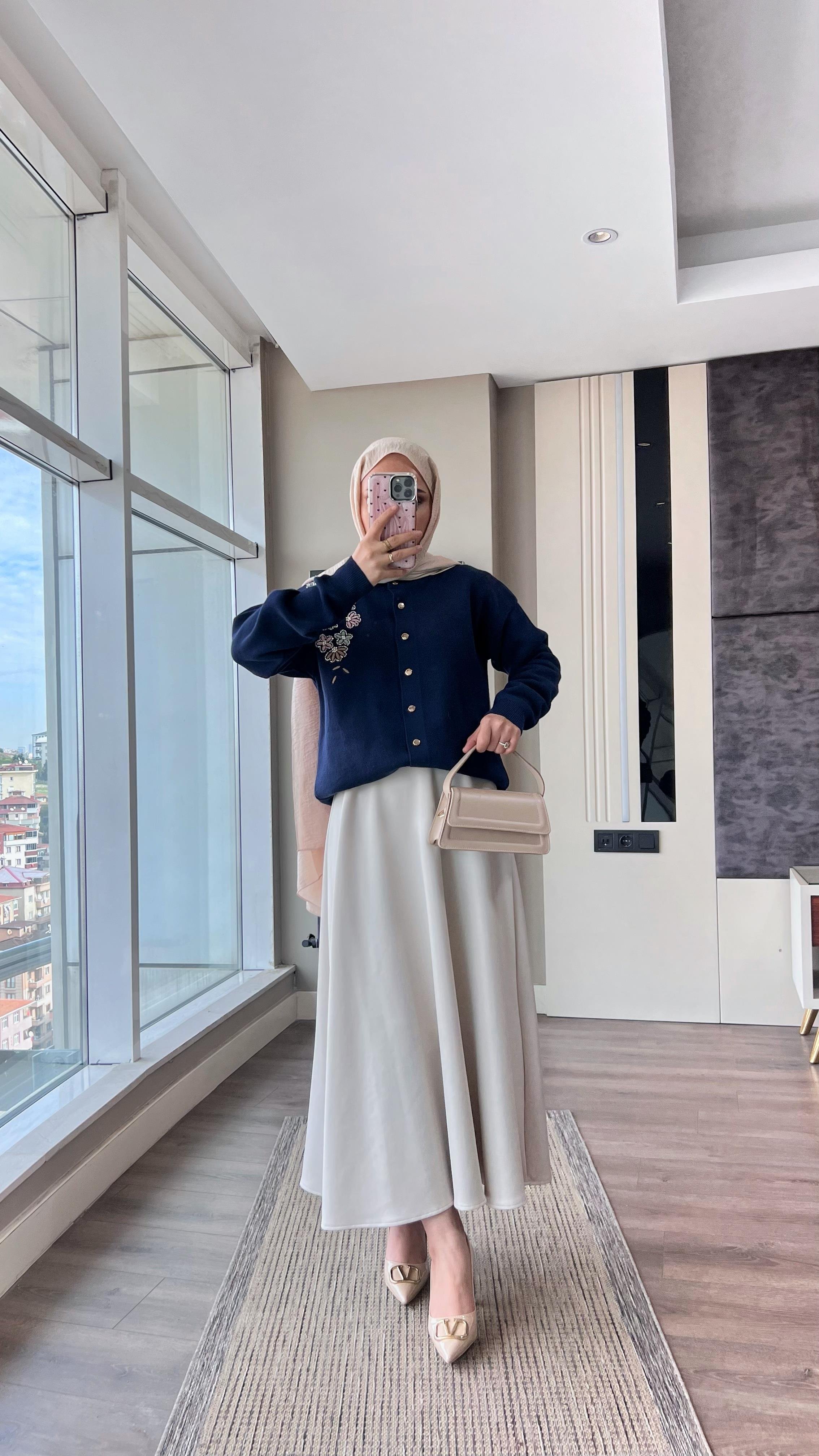 Tek Yanı çiçek Nakışlı Hırka LacivertDubaiShowroomDIŞ GİYİM121646