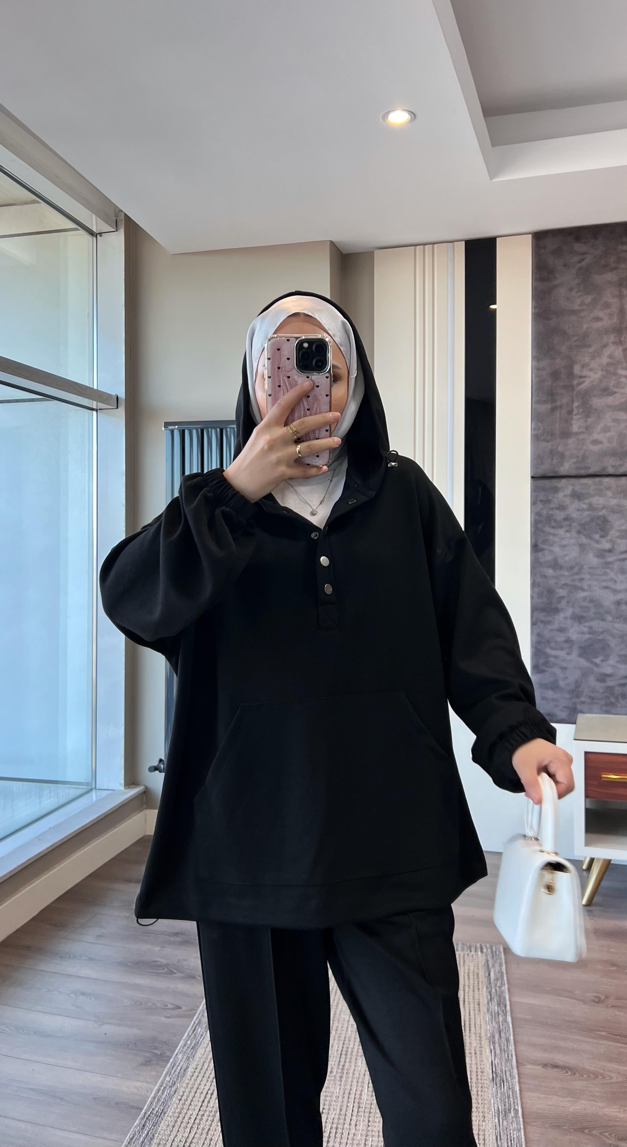Paçası Pensli Kapşonlu Takım SiyahDubaiShowroomTAKIM01038