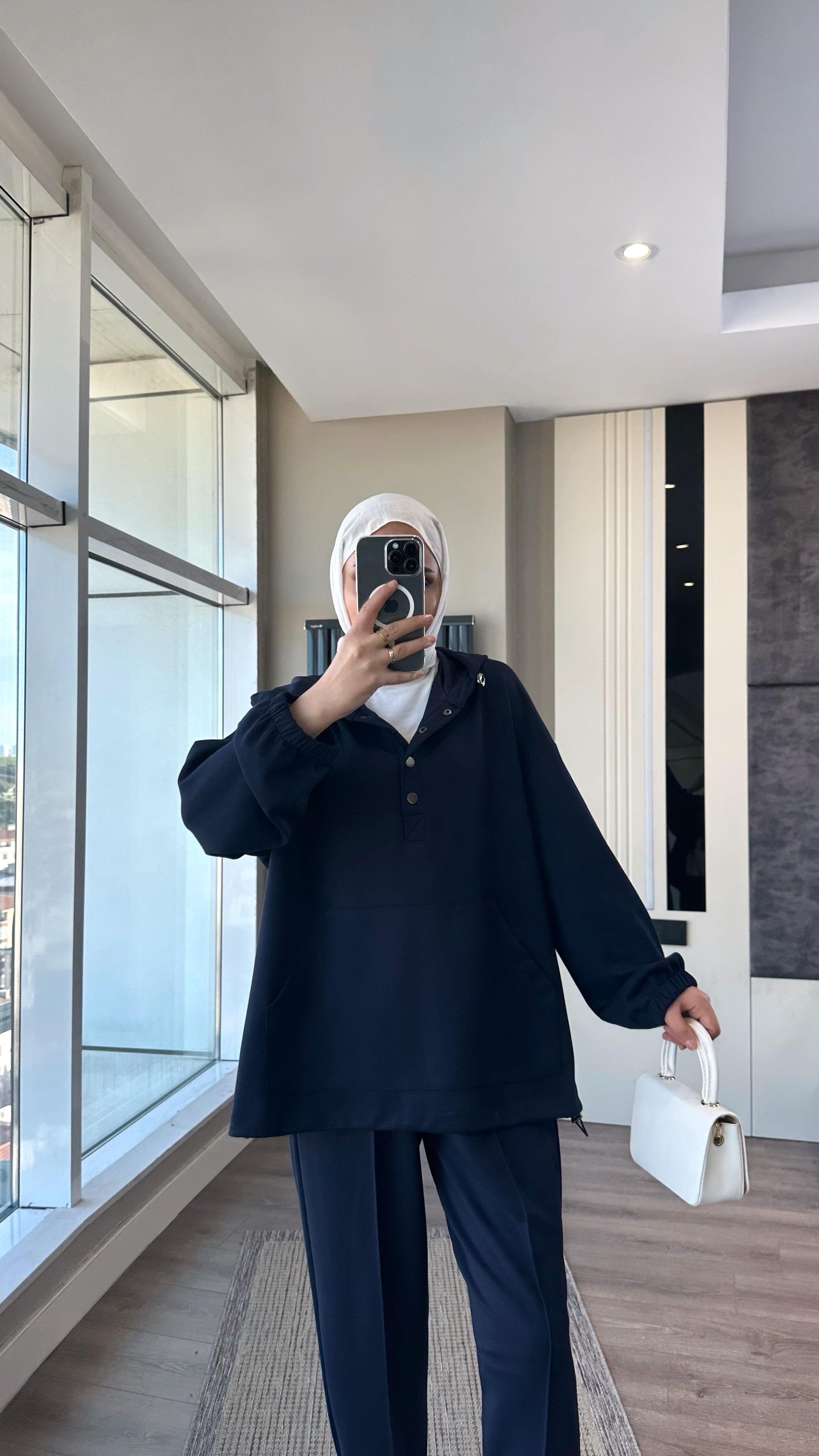 Paçası Pensli Kapşonlu Takım Lacivert DubaiShowroomTAKIM01038