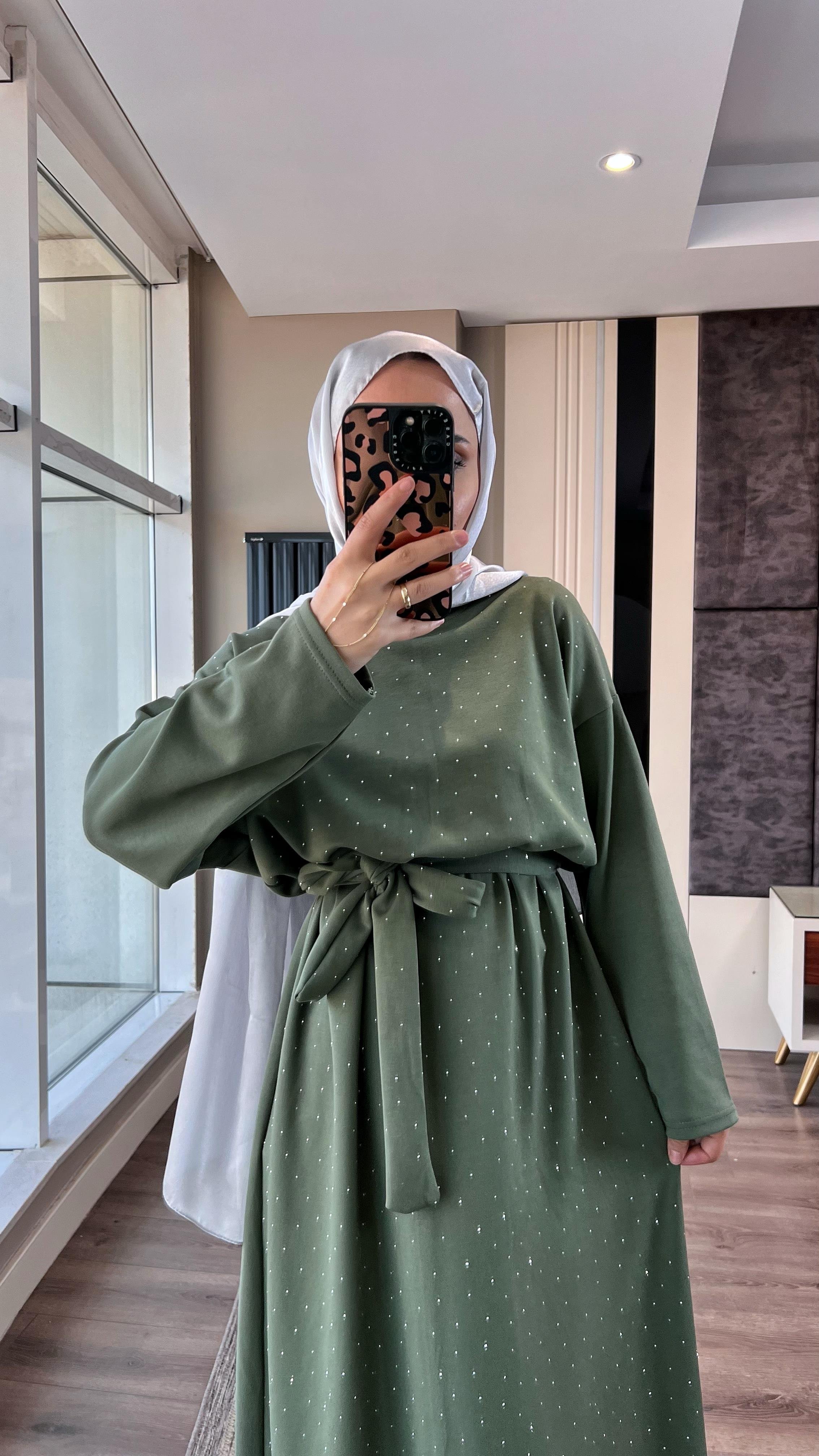 Taşlı Oysho Elbise YeşilDubaiShowroomELBİSELER11022