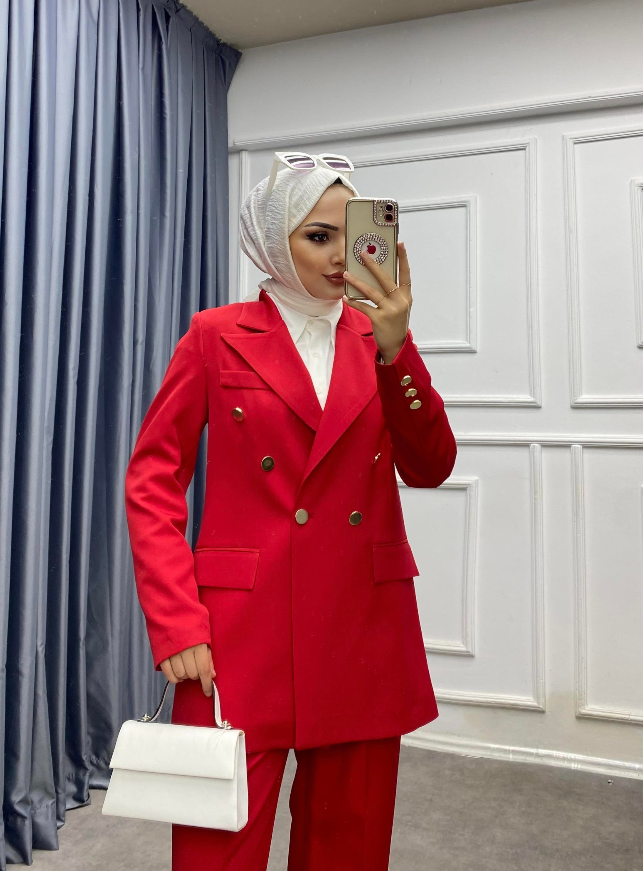 Ceketli takım kırmızı