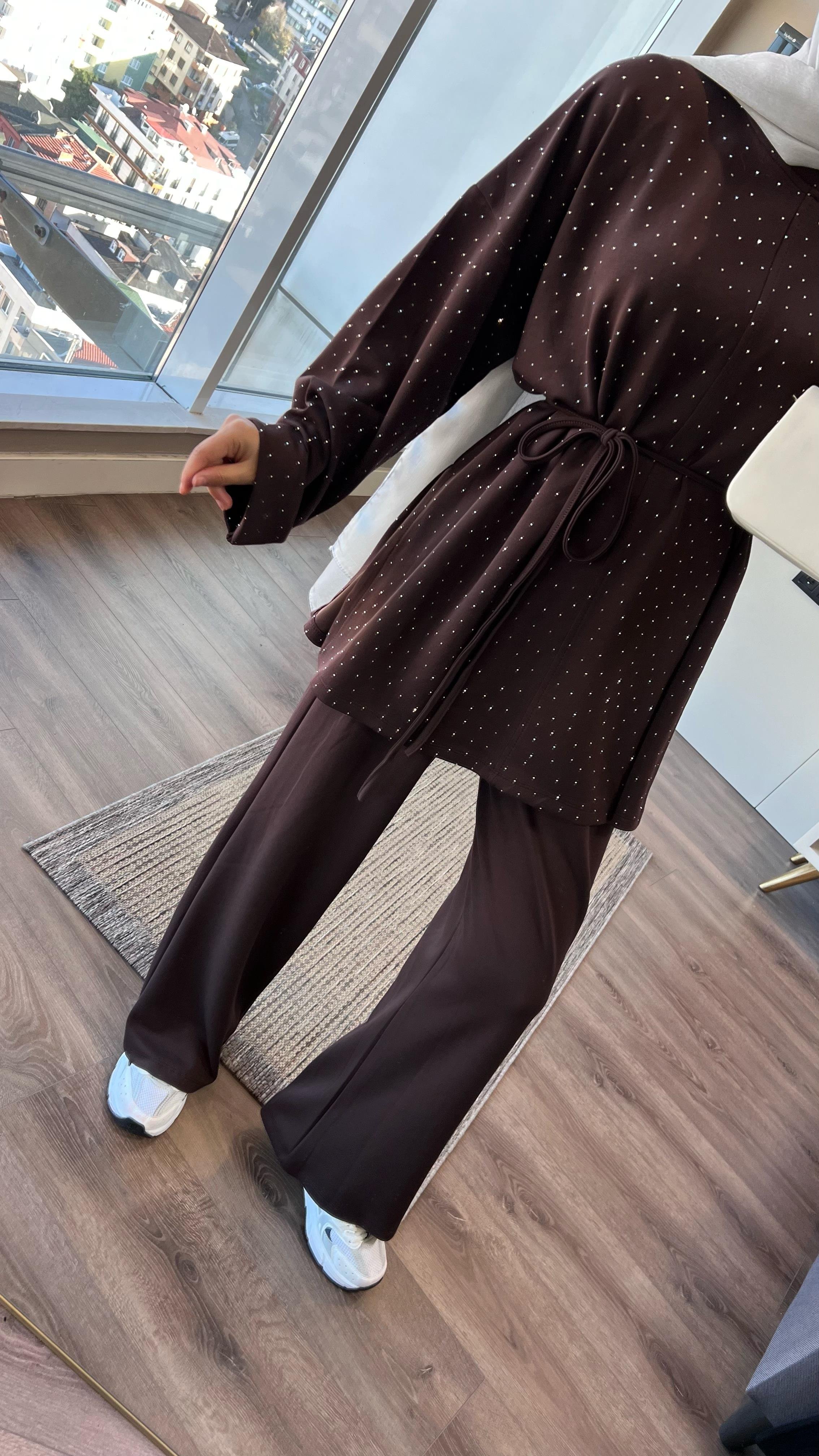 Üzeri Taşlı Pamuklu Takım KahverengiDubaiShowroomTAKIM514506