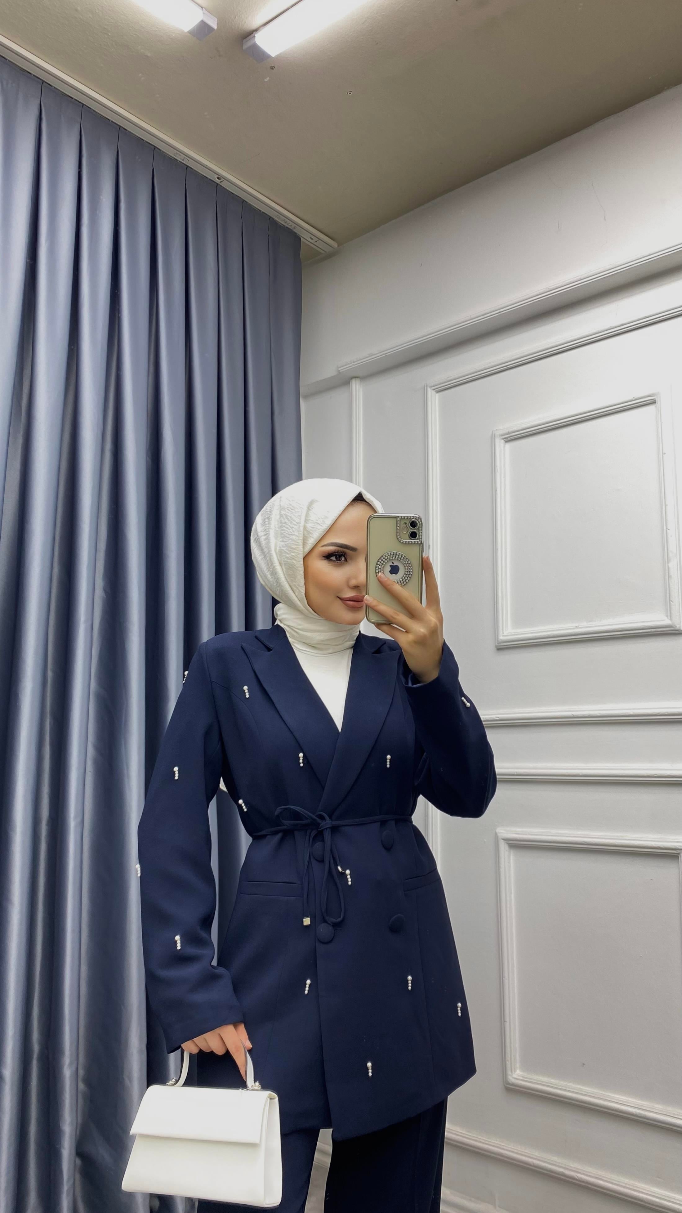 Damla Taş baskılı ceketli takım Lacivert